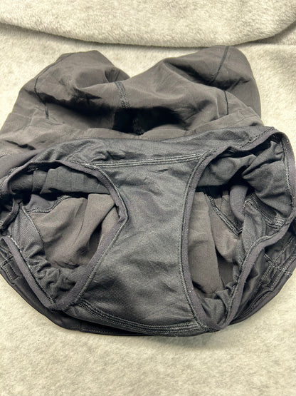 Lululemon Speed Up Short 2.5" Size 2 Black