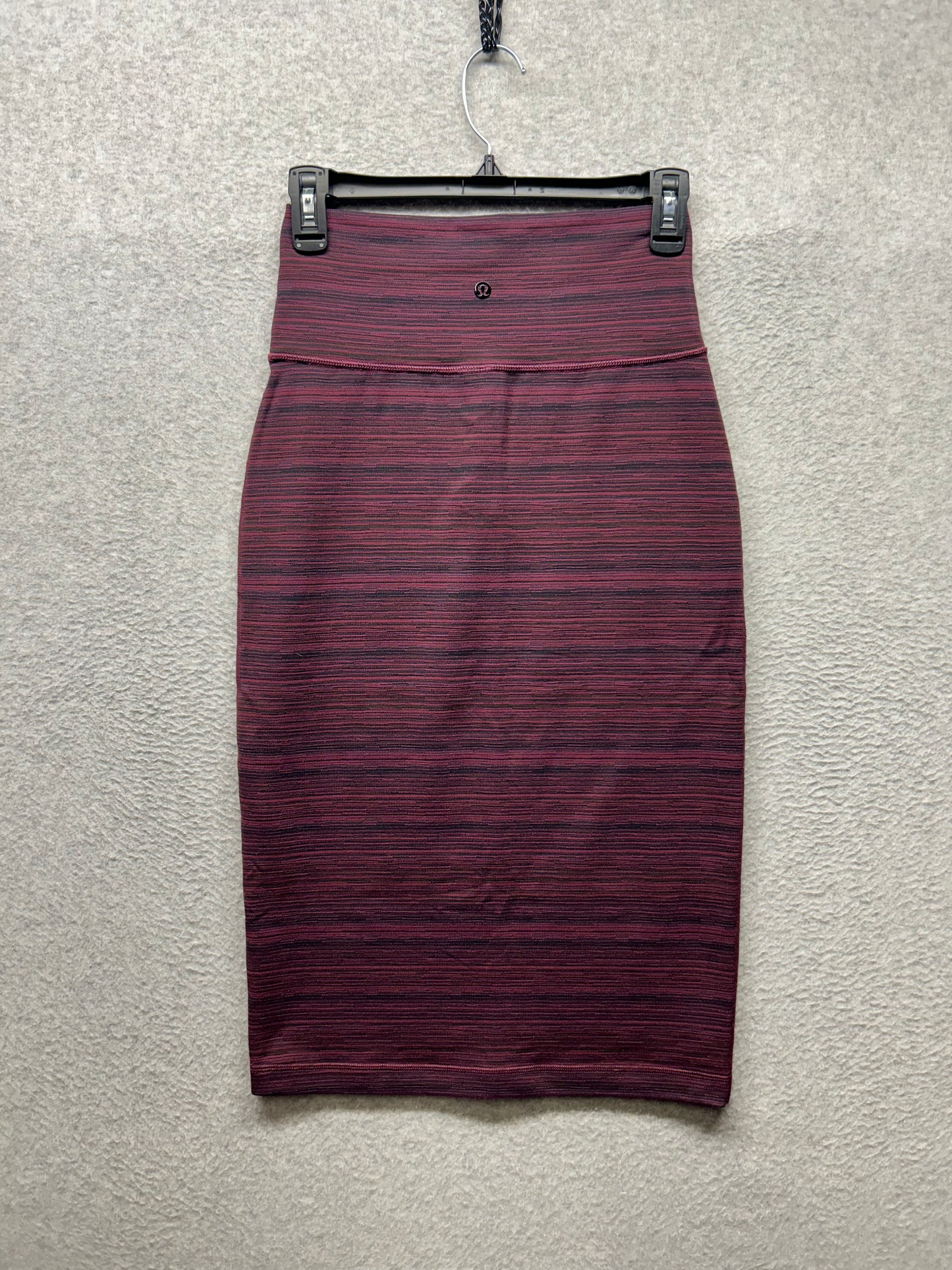 Lululemon Tube And From Skirt Size 4 Cyber Red Grape Bordeaux Drama