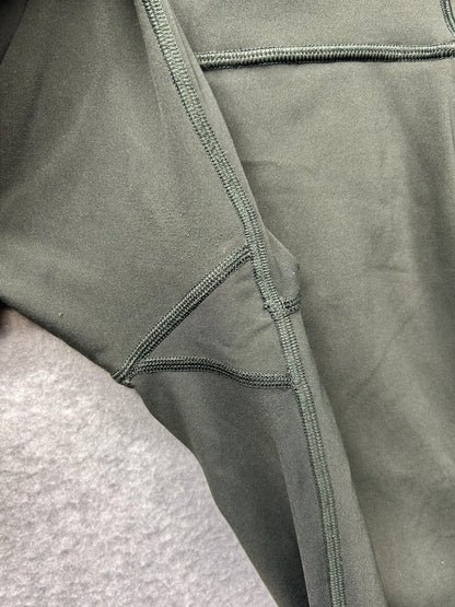 Lululemon Breezy Dot Crop 18" Size 6 Evergreen