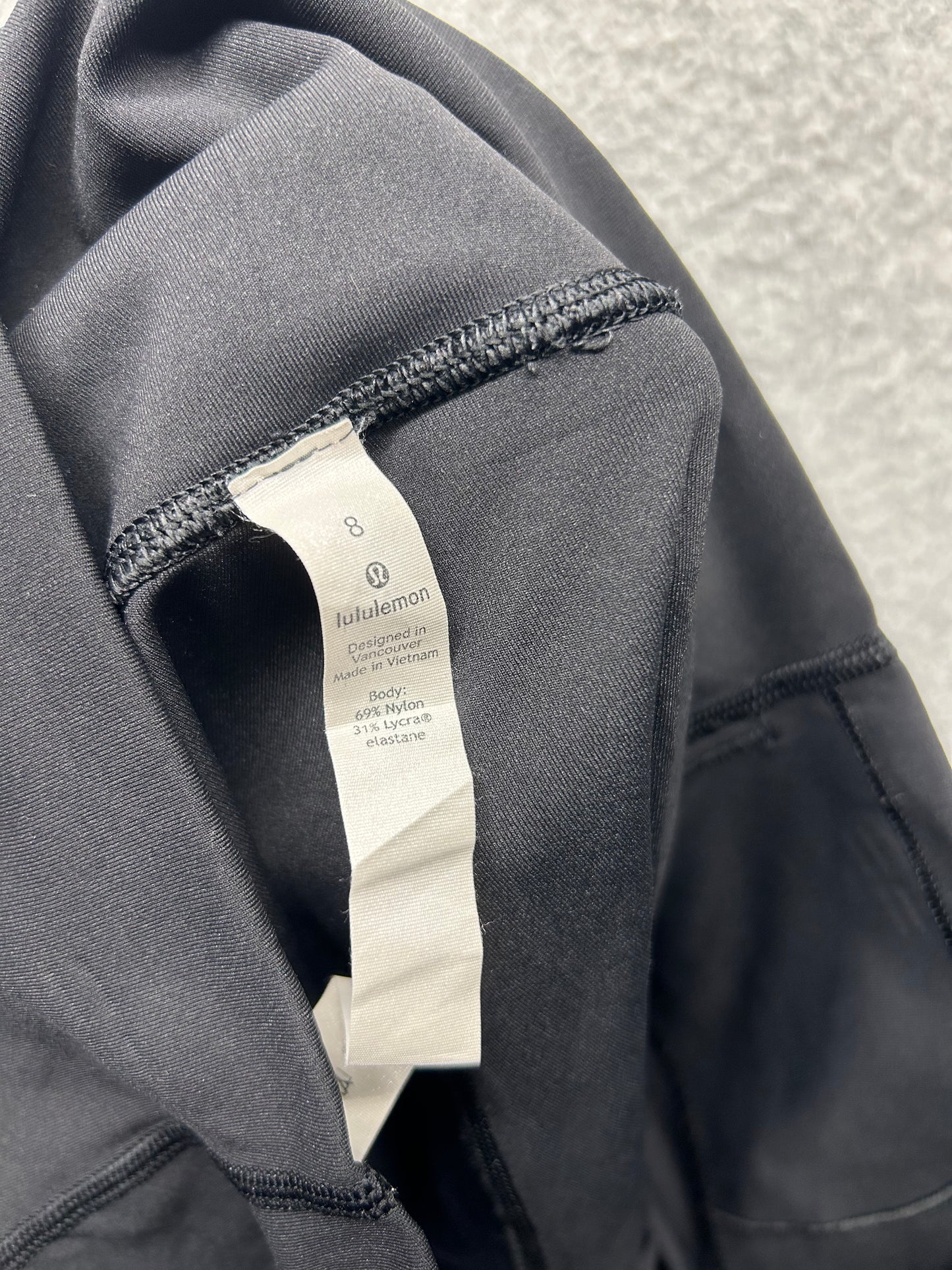 Lululemon Wunder Under Crop High-Rise Full-On Luxtreme 20" Size 8 Black