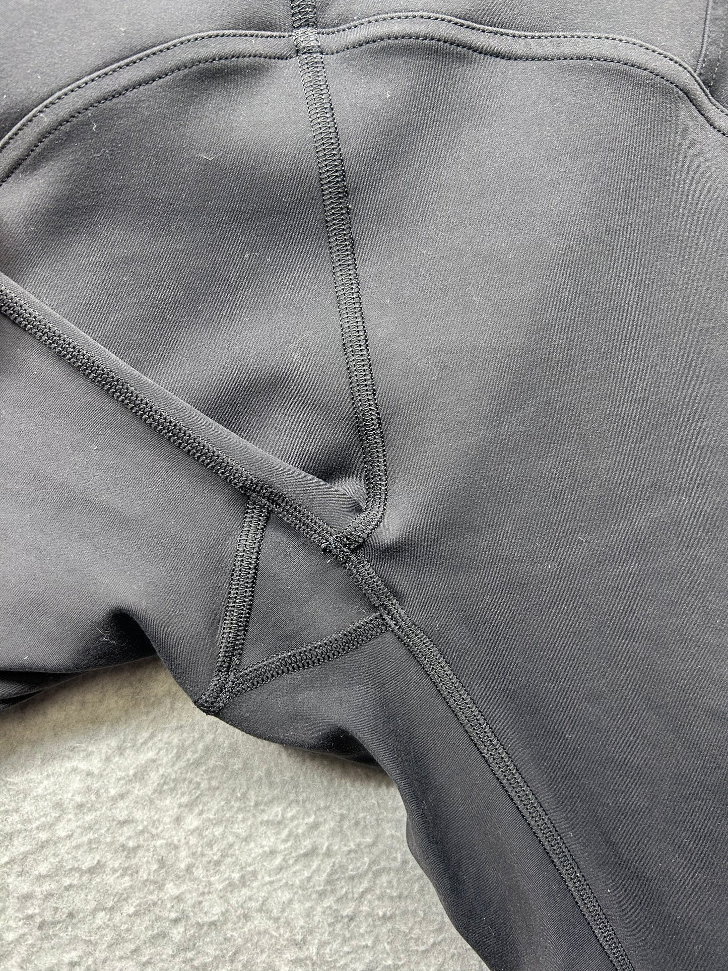 Lululemon Instill High-Rise Tight 25" Size 2 Black