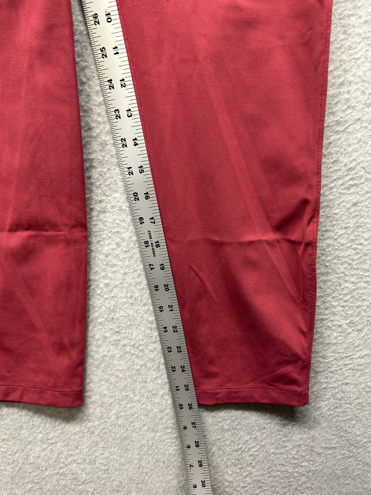 Lululemon On the Fly 7/8 Pant Size 2 Chianti