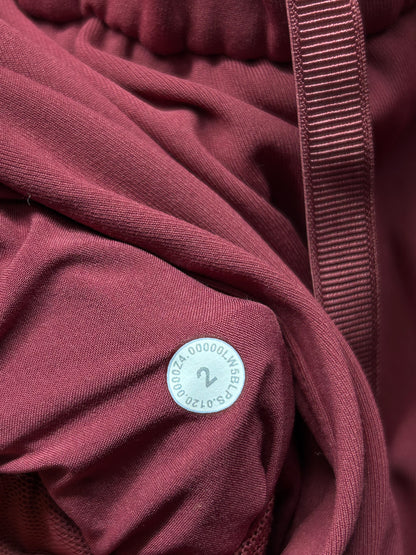 Lululemon On the Fly 7/8 Pant Size 2 Chianti