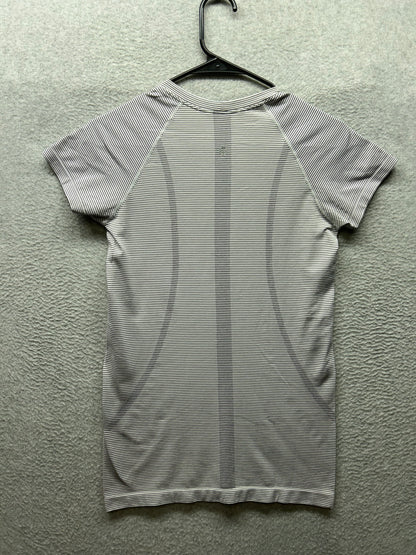 Lululemon Swiftly Tech Short Sleeve 2.0 Tempo Stripe Size 6 White / Black
