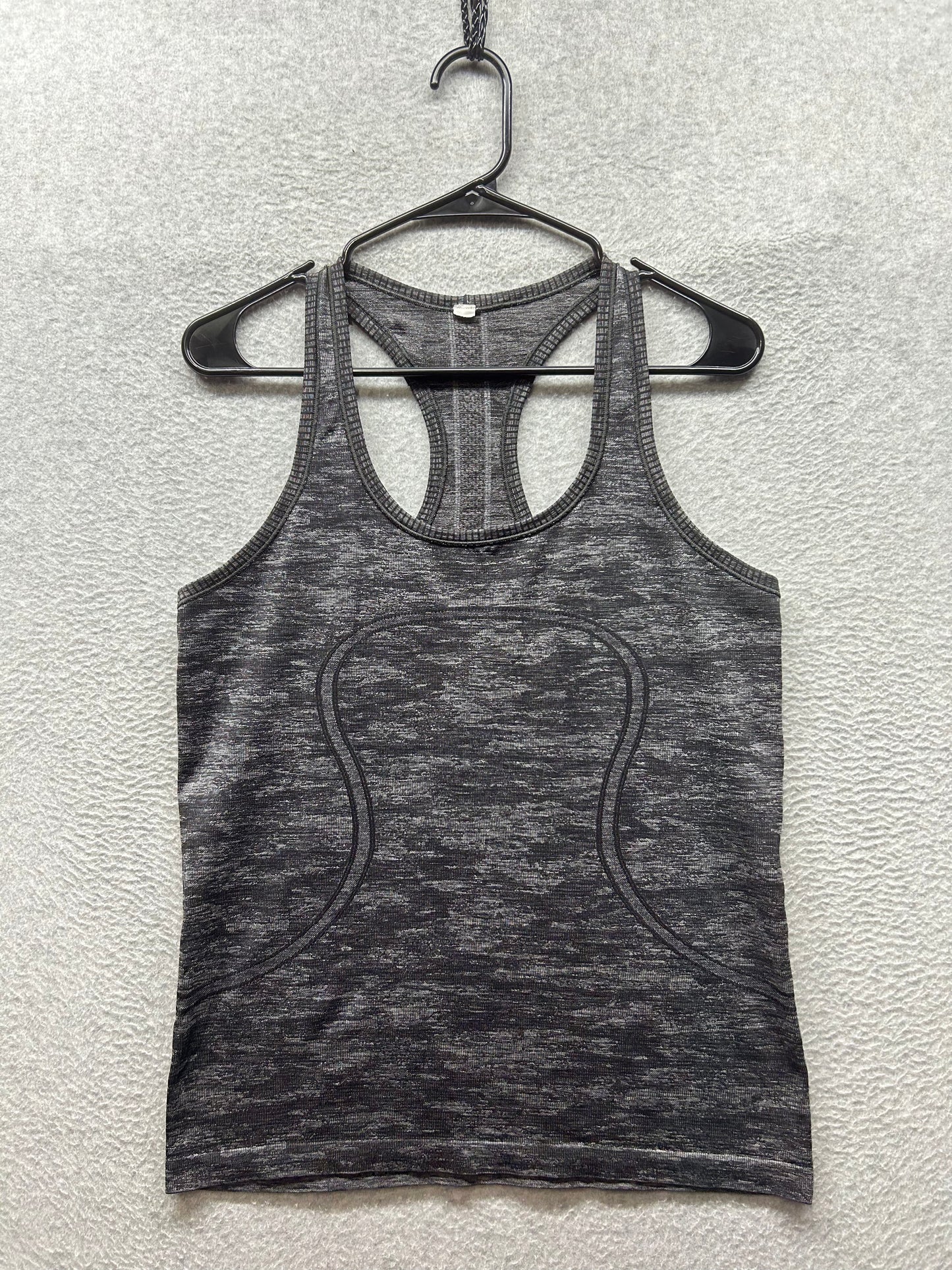 Lululemon Swiftly Tech Racerback Size 10 Black (Camo)