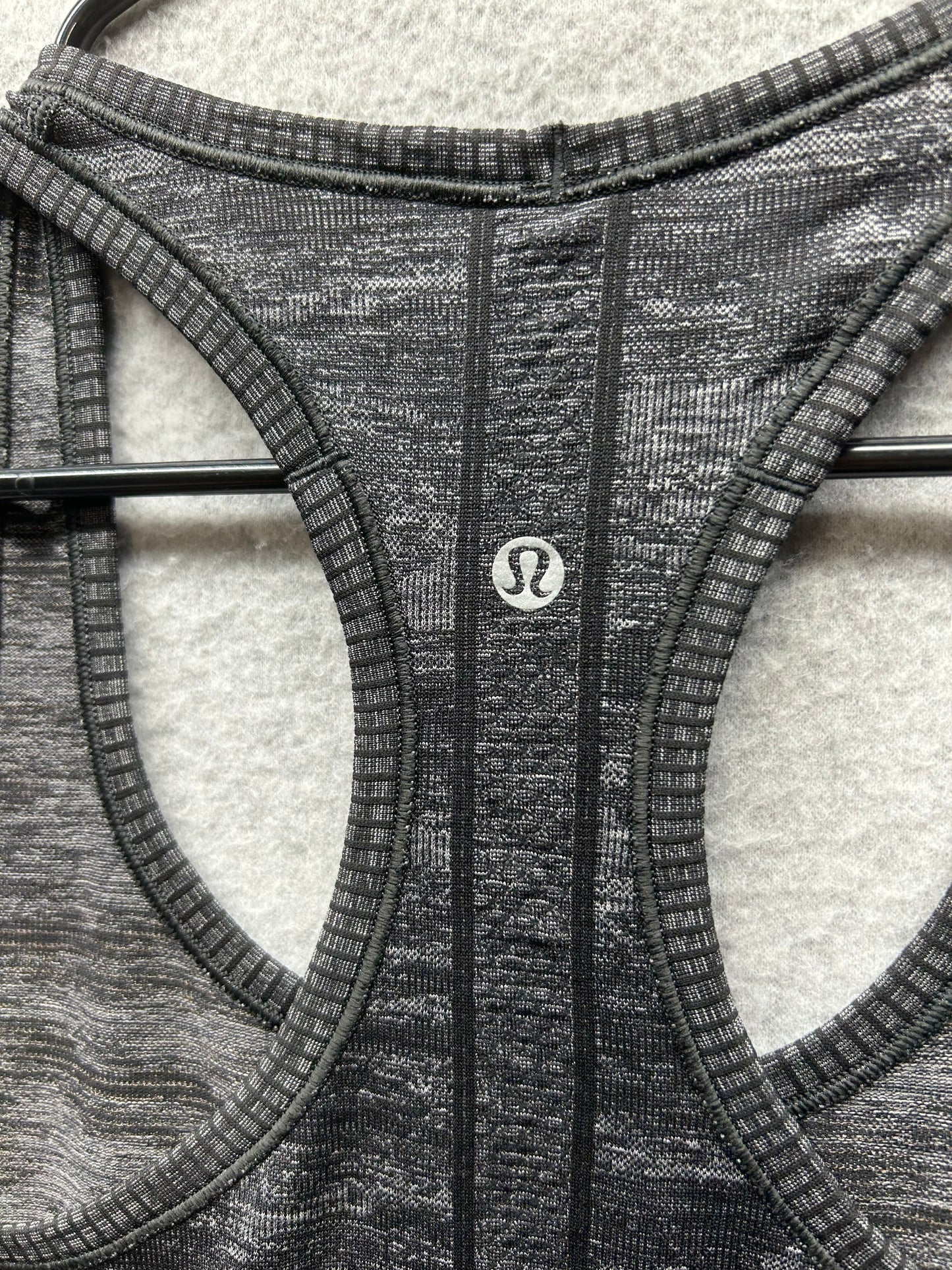 Lululemon Swiftly Tech Racerback Size 10 Black (Camo)