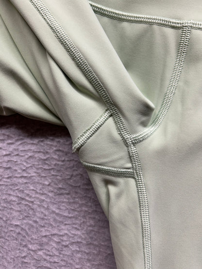 Lululemon Wunder Under High-Rise Tight 25" Size 4 Creamy Mint
