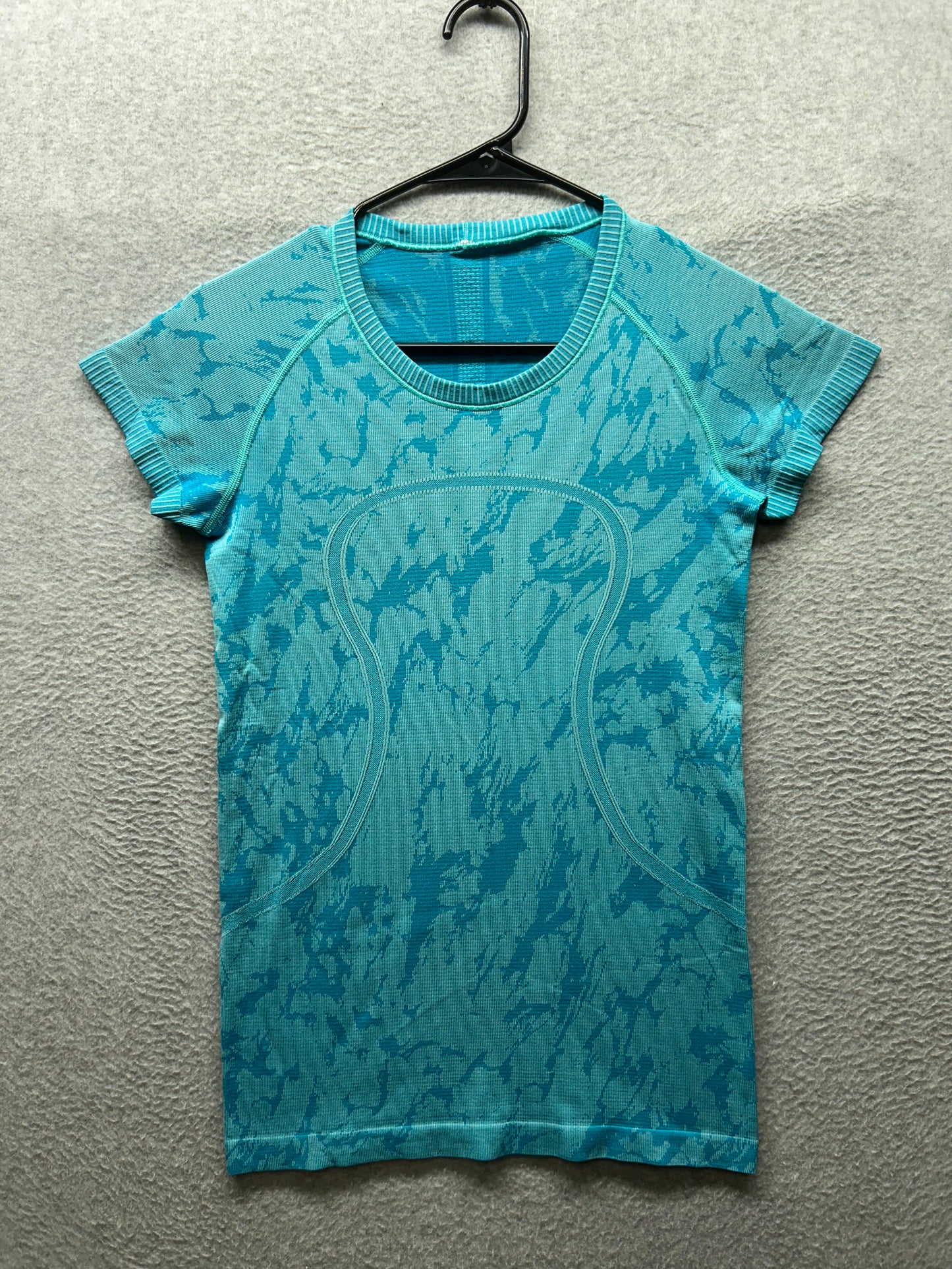 Lululemon Swiftly Tech Short Sleeve Crew Size 6 Heathered Cosmic Teal