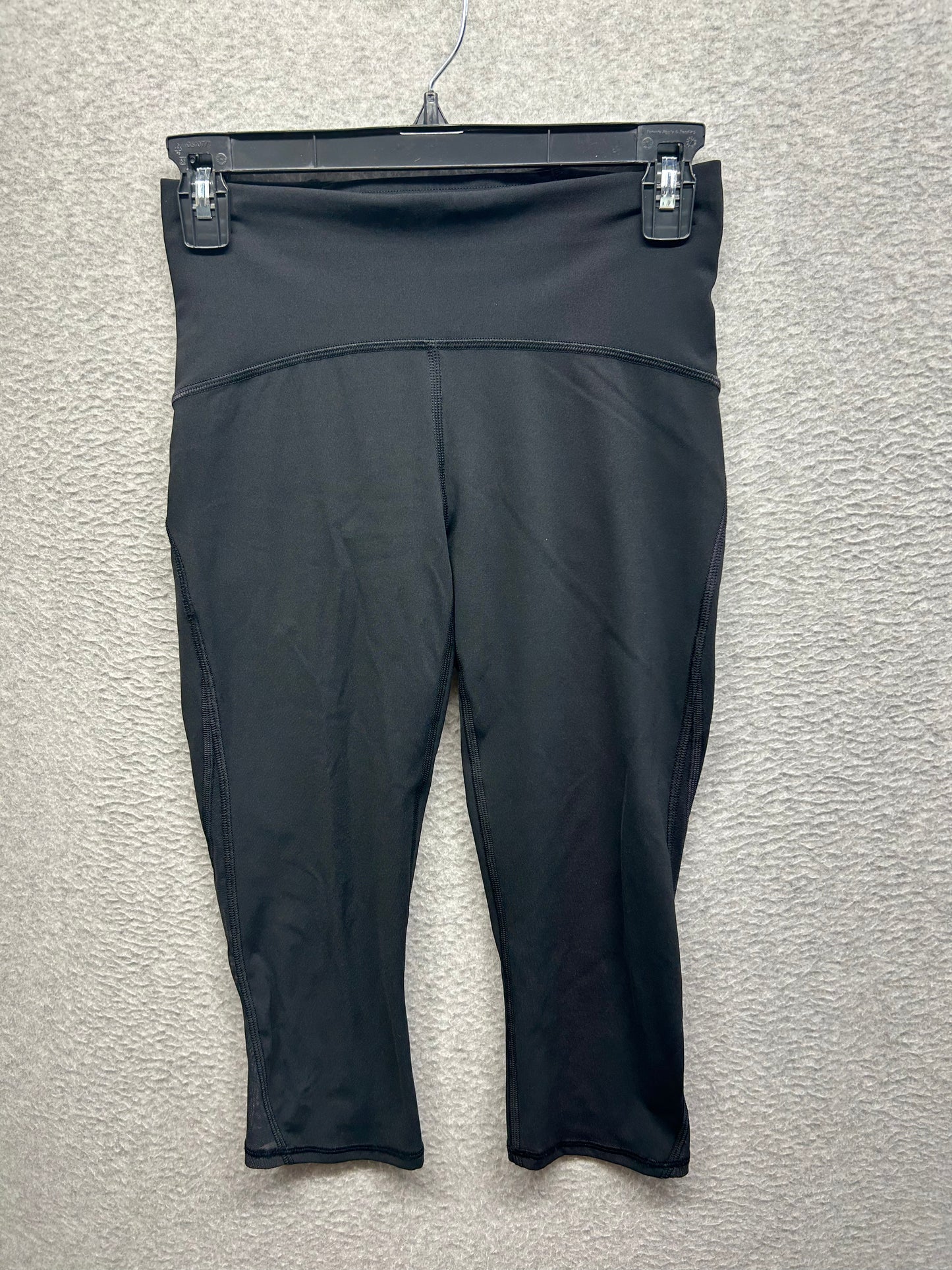 Lululemon Train Times Crop 17" Size 6 Black