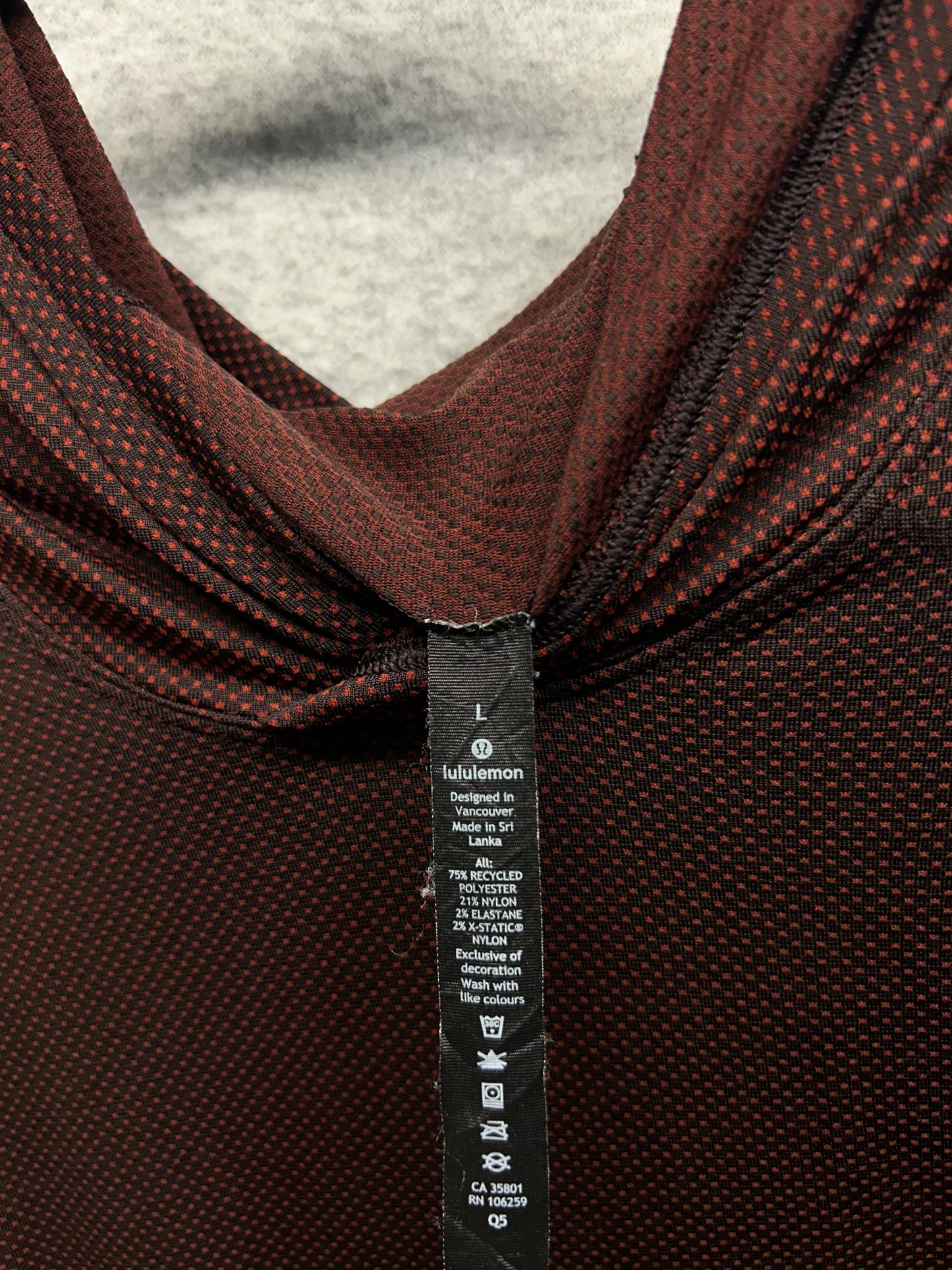 Lululemon Metal Vent Tech Hoodie 2.0 Size Large Magma / Sequoia