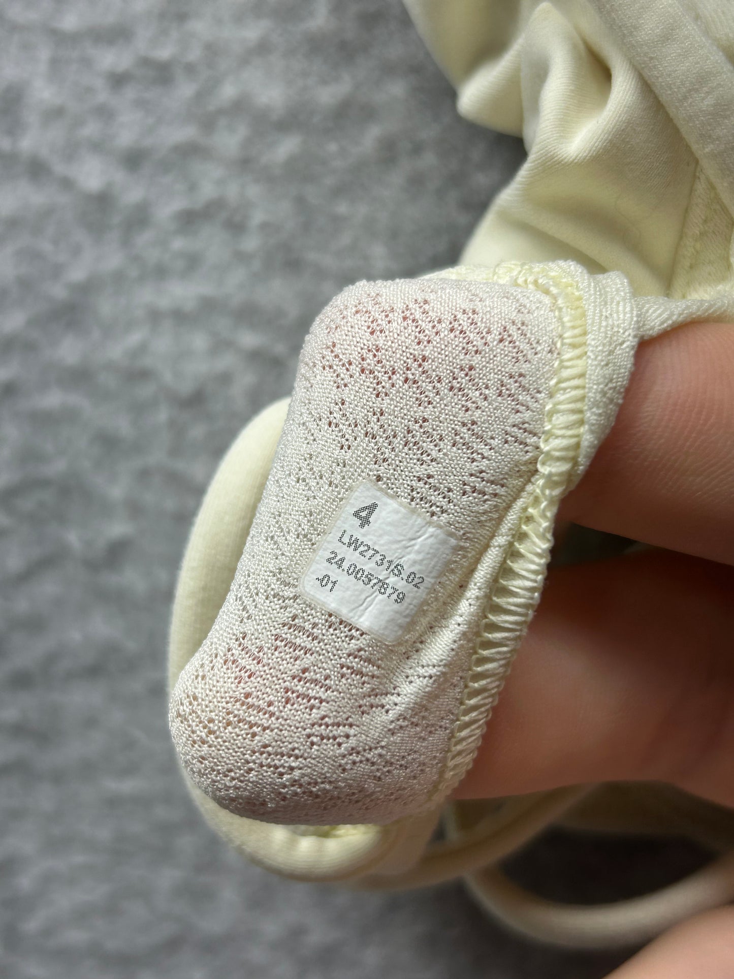 Lululemon Free to Be Bra Wild Size 4 Lemon Sorbet
