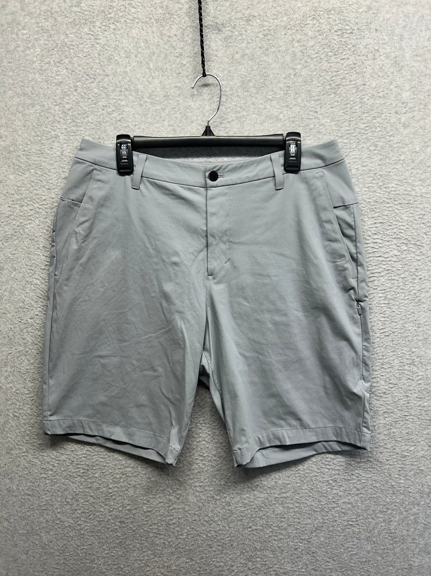 Lululemon Commission Golf Short 10" Size 34 Silver Drop