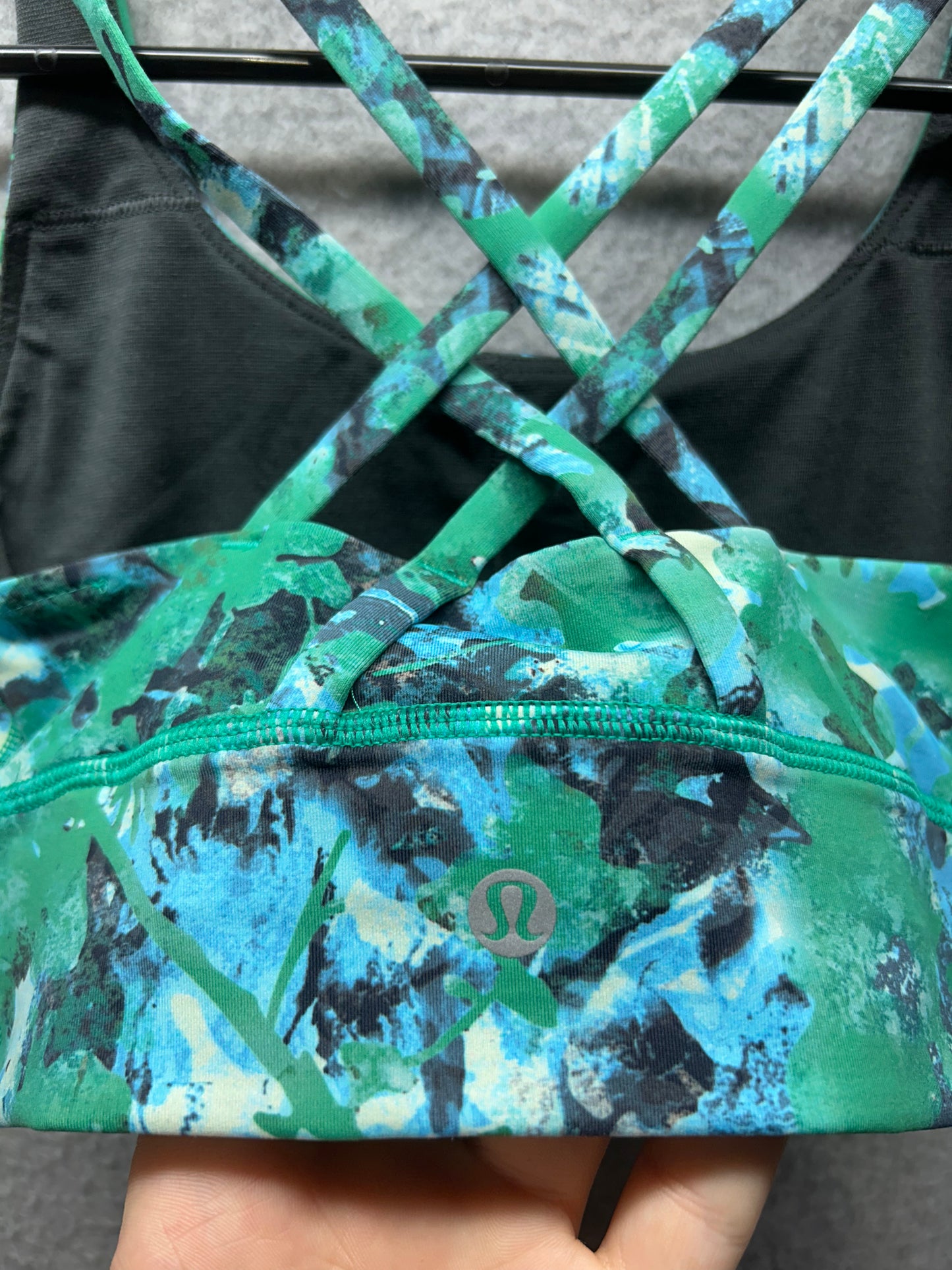 Lululemon Energy Longline Bra Size 2 Urban Undergrowth Kelly Green Multi