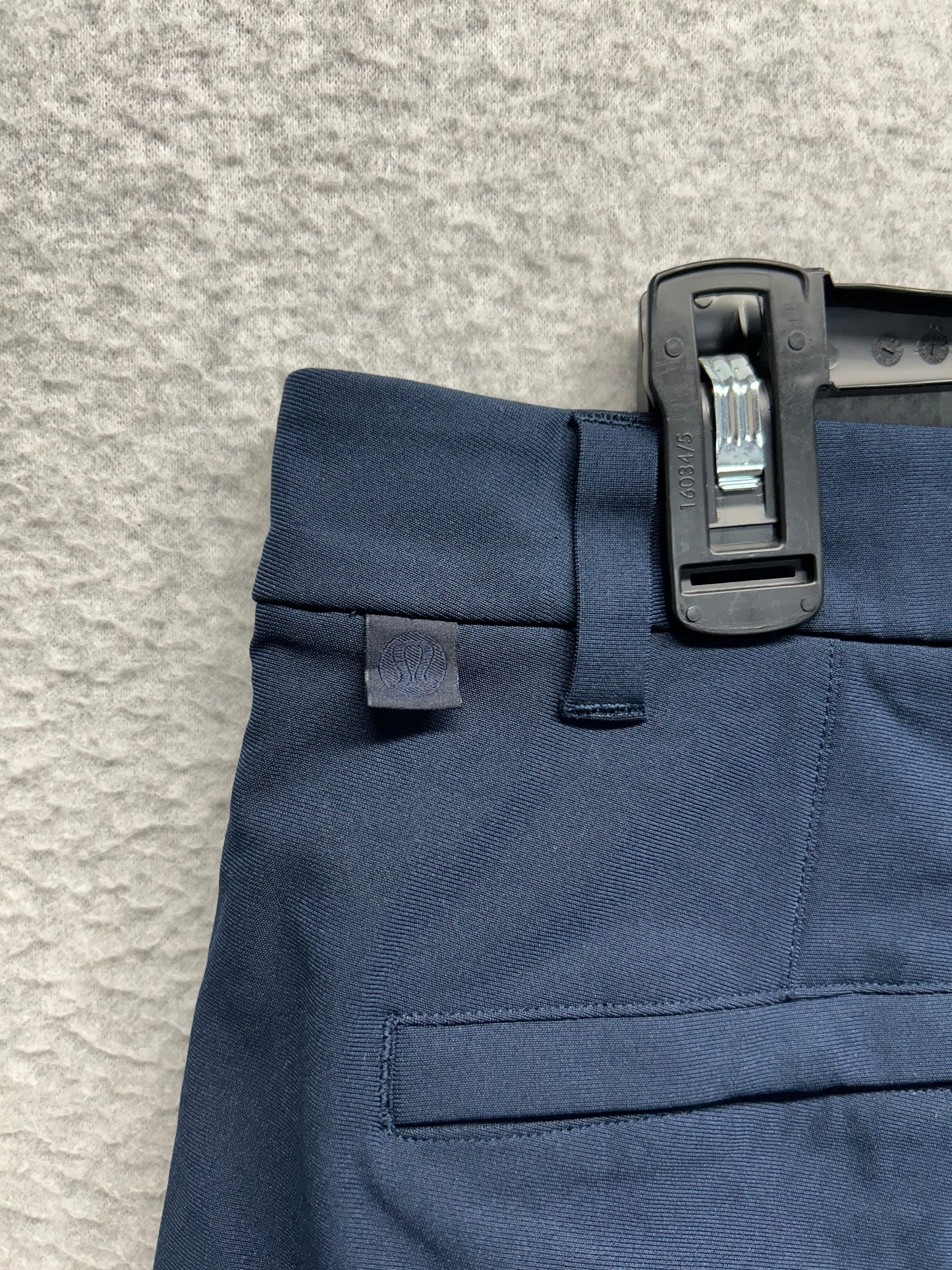 Lululemon Commission Pant Classic Warpstreme Size 32x28 True Navy
