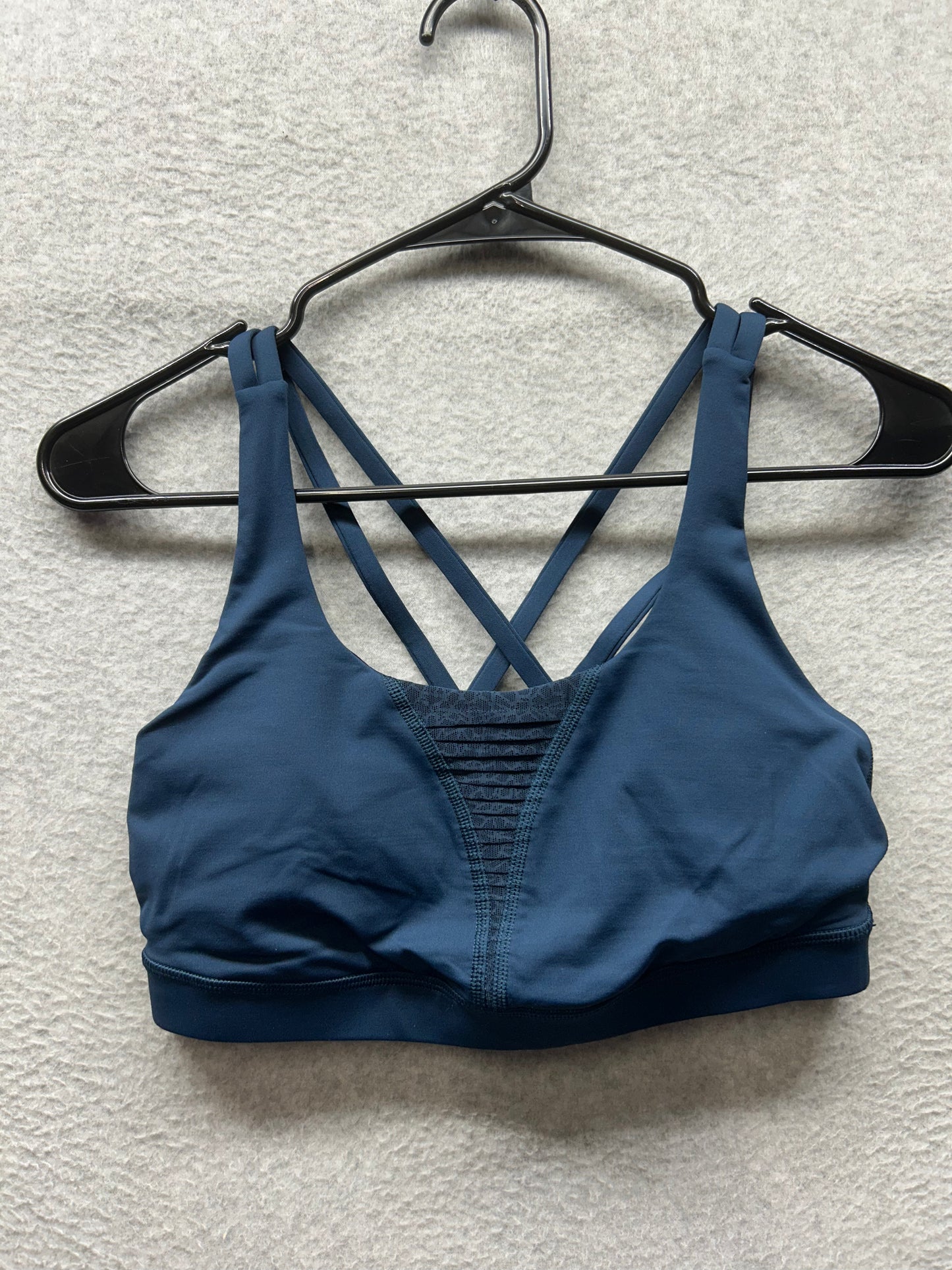 Lululemon Energy Bra (Pleat It) Size 8 Jaded