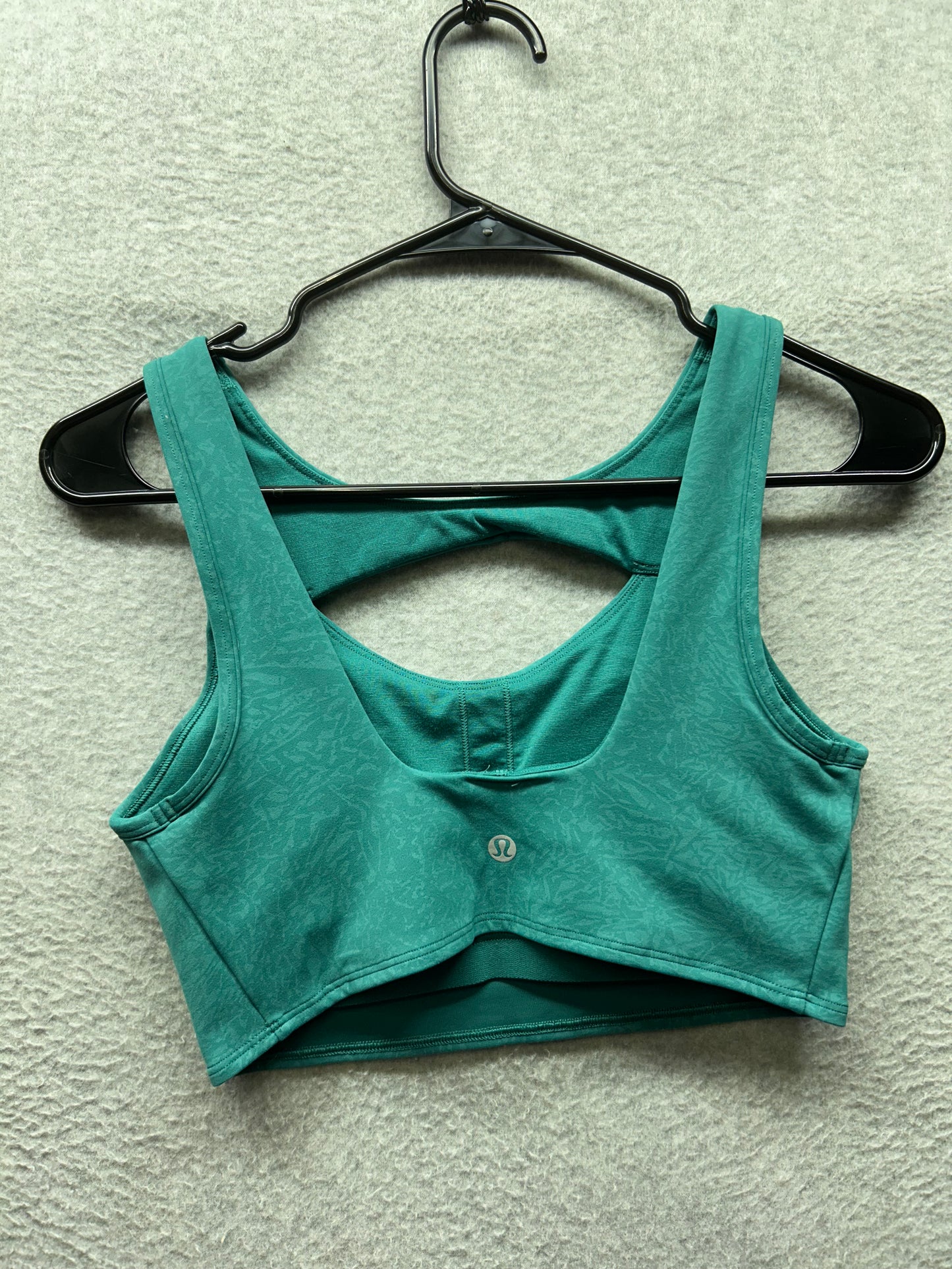 Lululemon Everlux Cut-Out Train Bra Size 6 Crunch Teal Lagoon