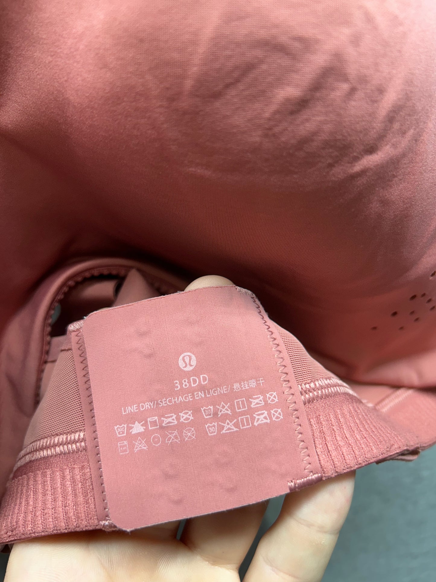 Lululemon AirSupport Bra Size 38DD Brier Rose / Pink Puff