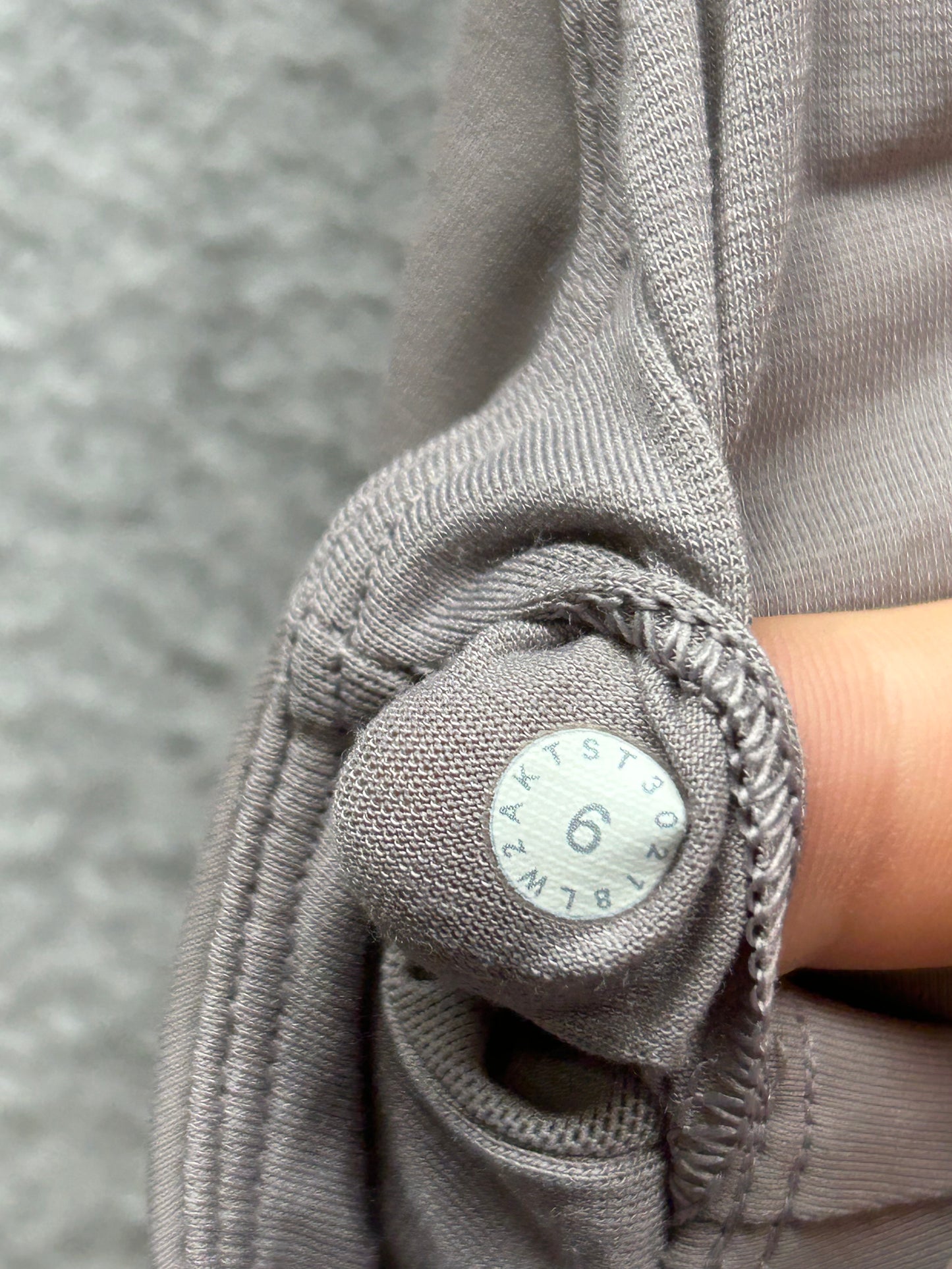 Lululemon Pushing Limits Bra Size 6 Dark Chrome