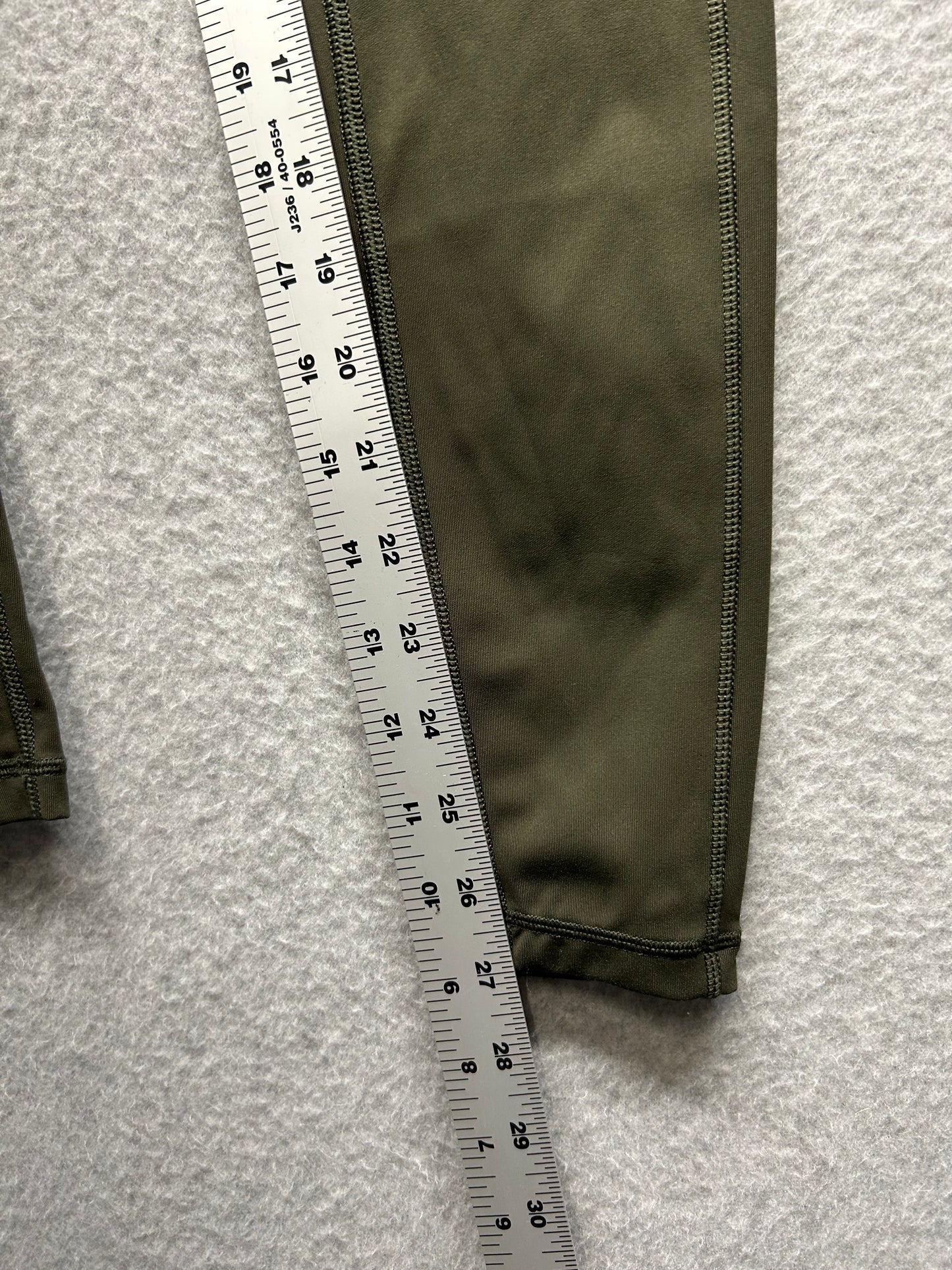 Lululemon Speed Up Tight DWR 27" Size 4 Dark Olive