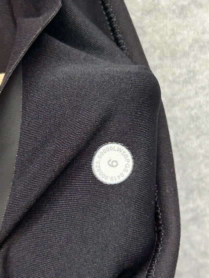 Lululemon In Movement Tight 25" Everlux Size 6 Black