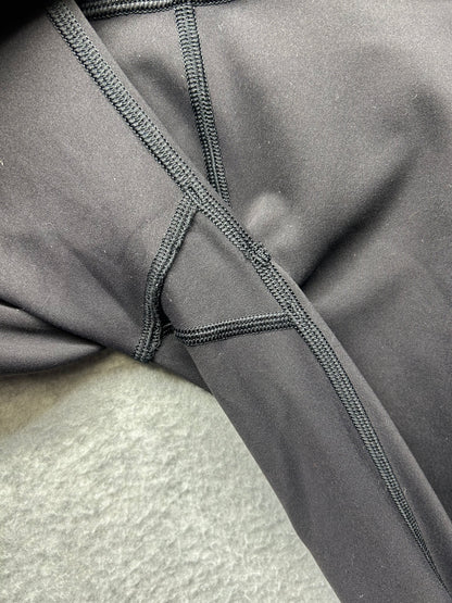 Lululemon In Movement Tight 25" Everlux Size 6 Black