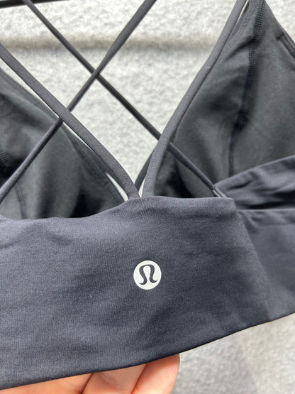 Lululemon Pushing Limits Bra Size 10 Black
