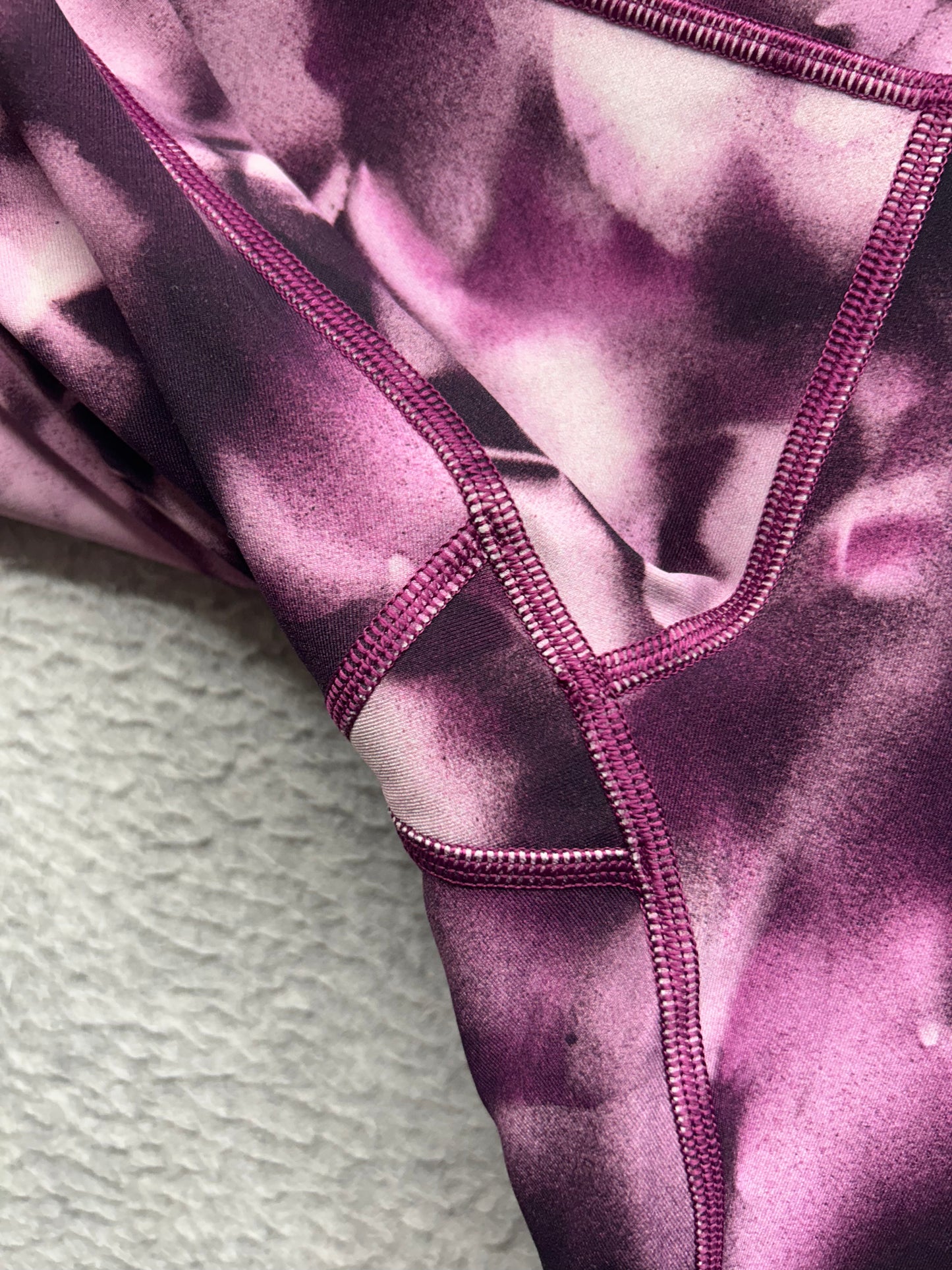 Lululemon Wunder Under Hi-Rise 25" Size 6 Blush Blossom Alpine White Candy Pink