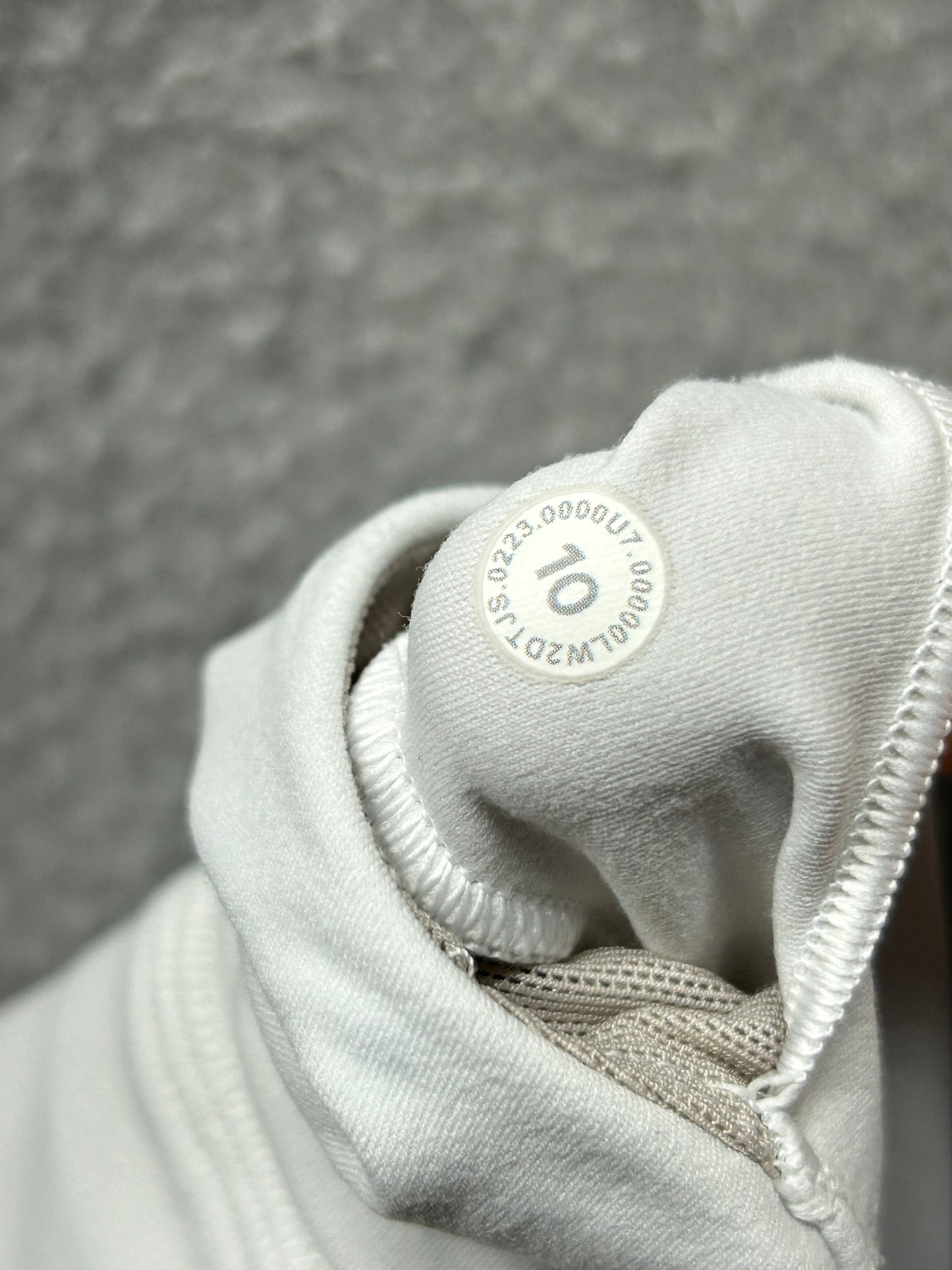 Lululemon Align V-Neck Bra Size 10 White