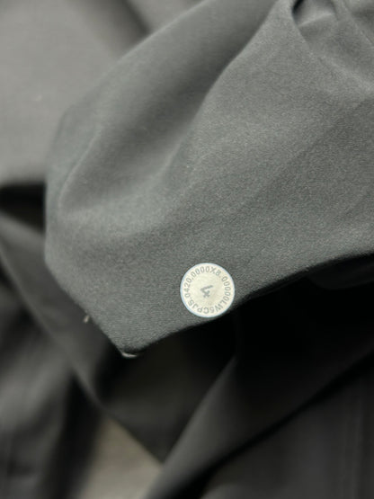 Lululemon On the Fly Jogger 28" Luxtreme Size 4 Graphite Grey