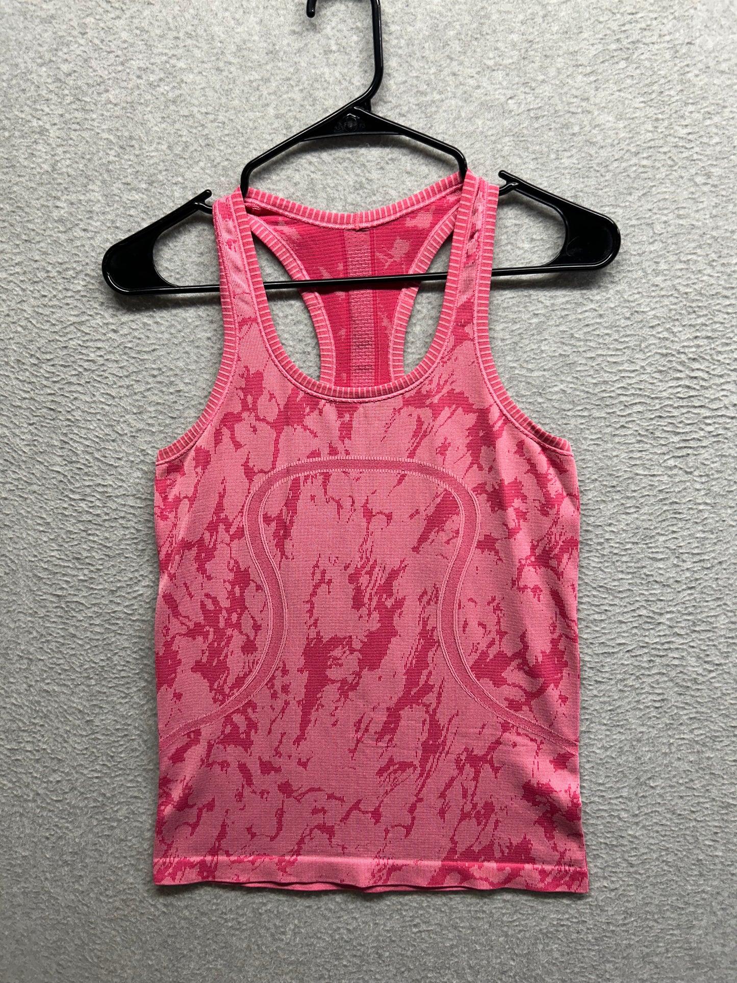 Lululemon Swiftly Tech Racerback Size 6 Heathered Bon Bon