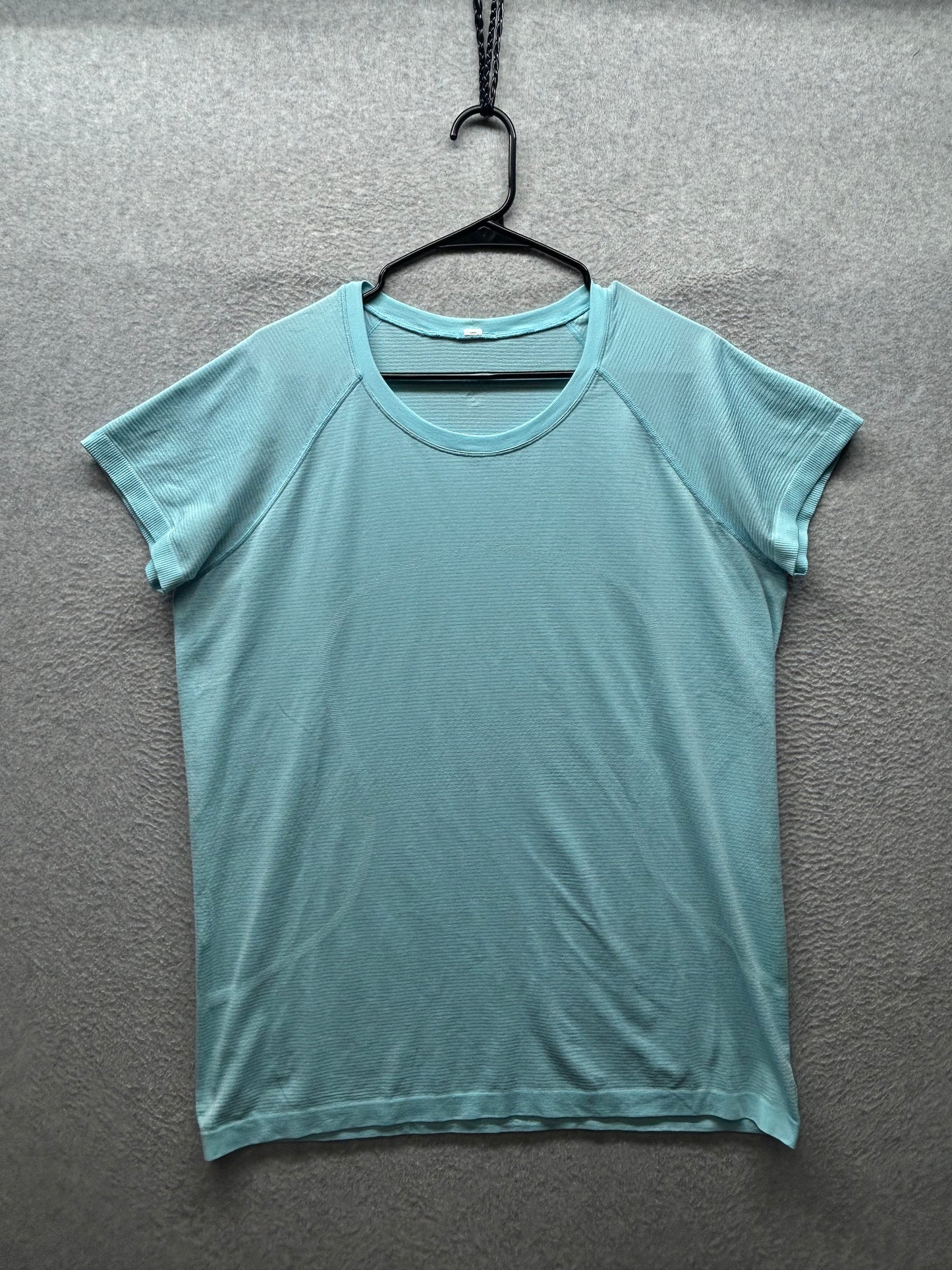 Lululemon Swiftly Tech Short Sleeve Shirt 2.0 Size 16 Delicate Mint