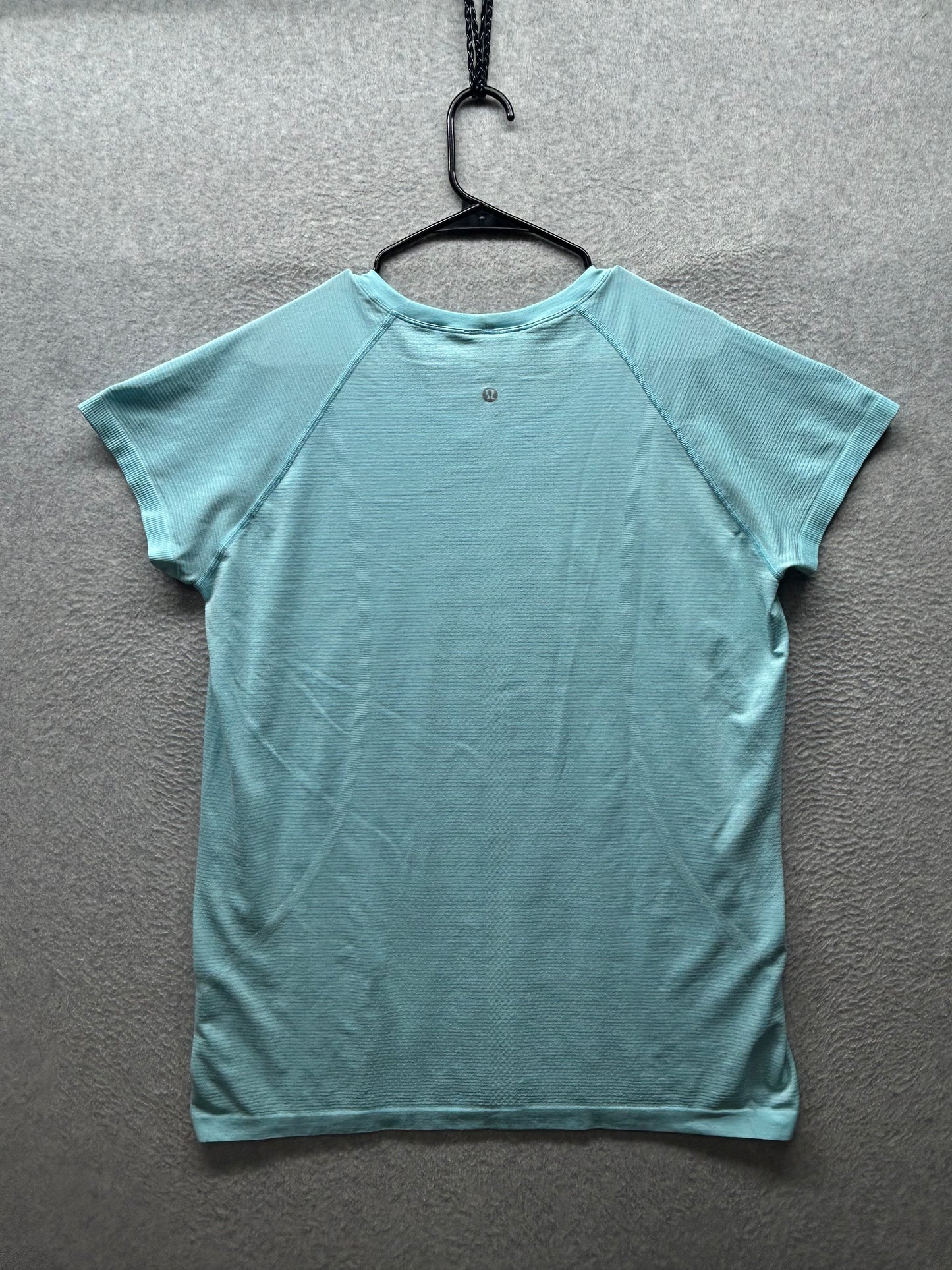Lululemon Swiftly Tech Short Sleeve Shirt 2.0 Size 16 Delicate Mint