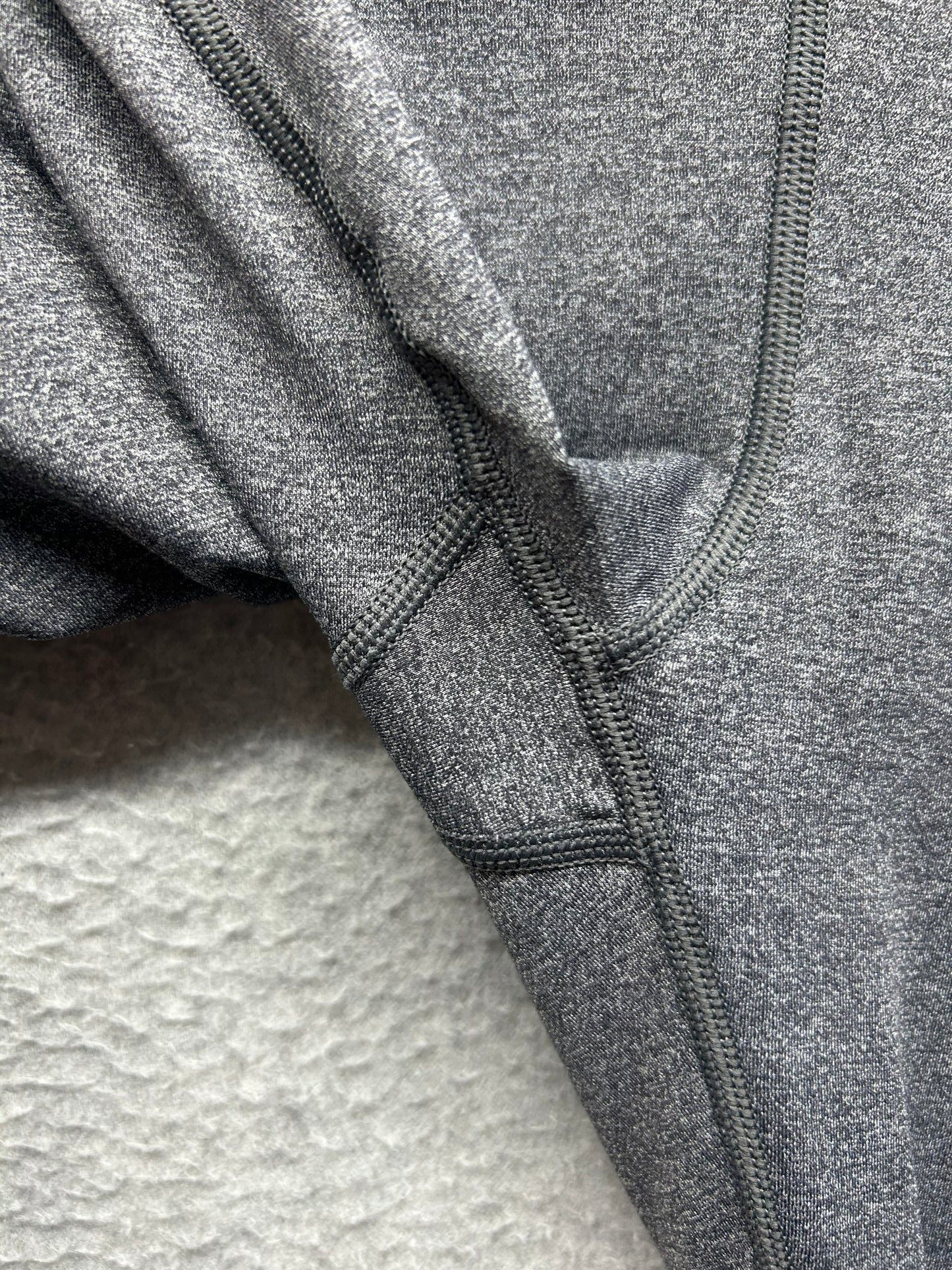 Lululemon Speed Up Tight 28" Size 6 Heathered Gray