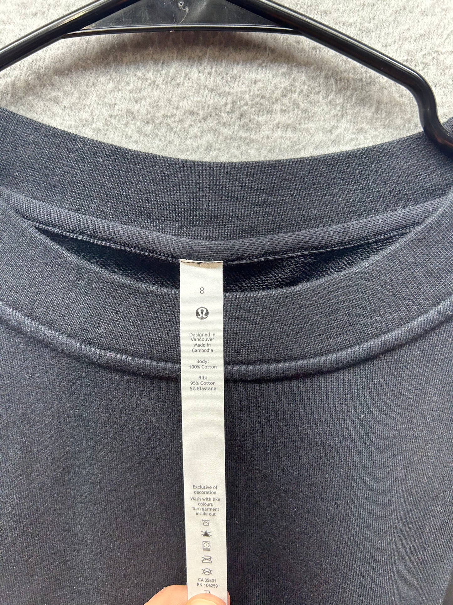 Lululemon Perfectly Oversized Crew Logo Size 8 Black