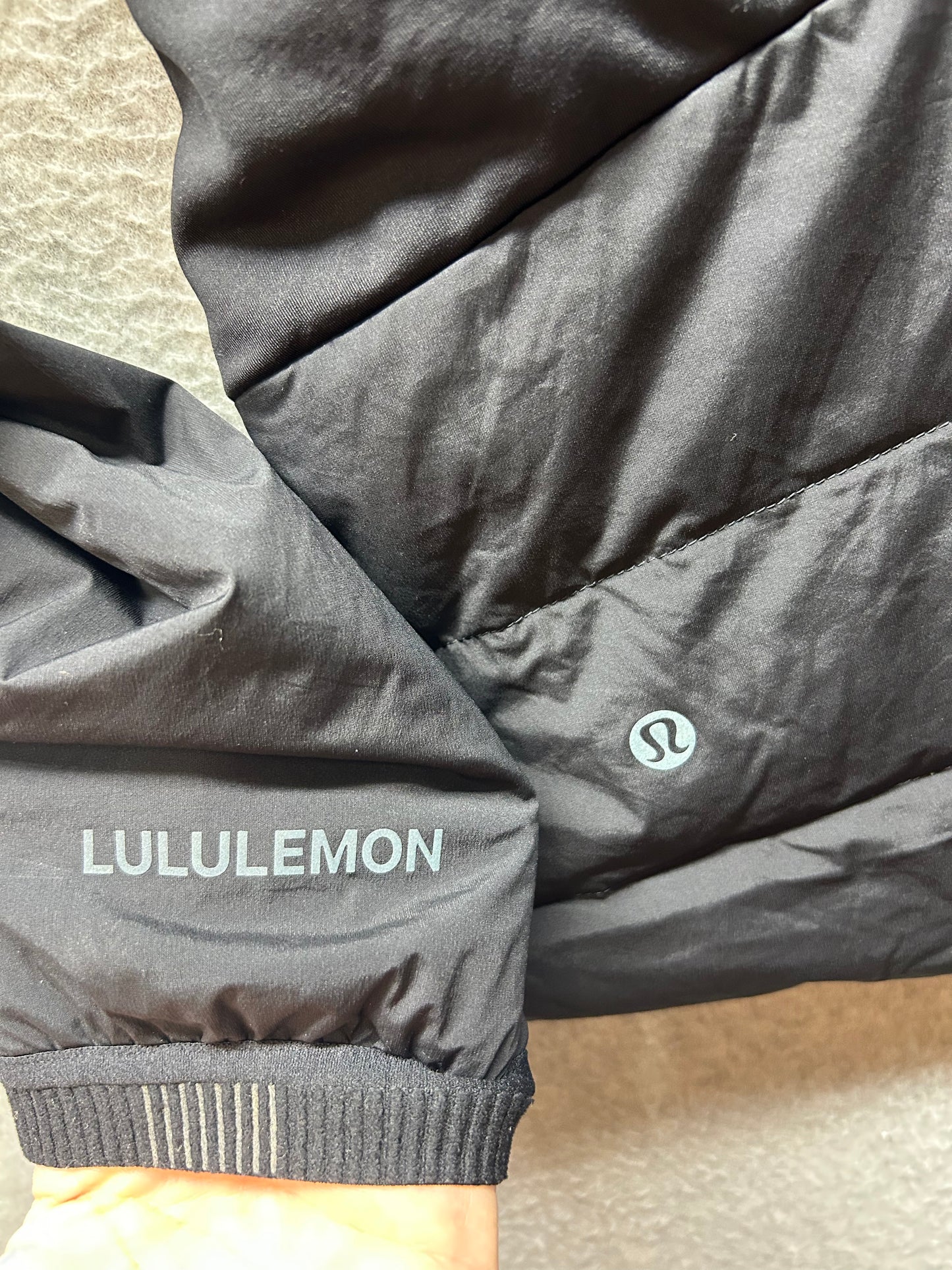 Lululemon Down For It All Jacket Size 8 Black