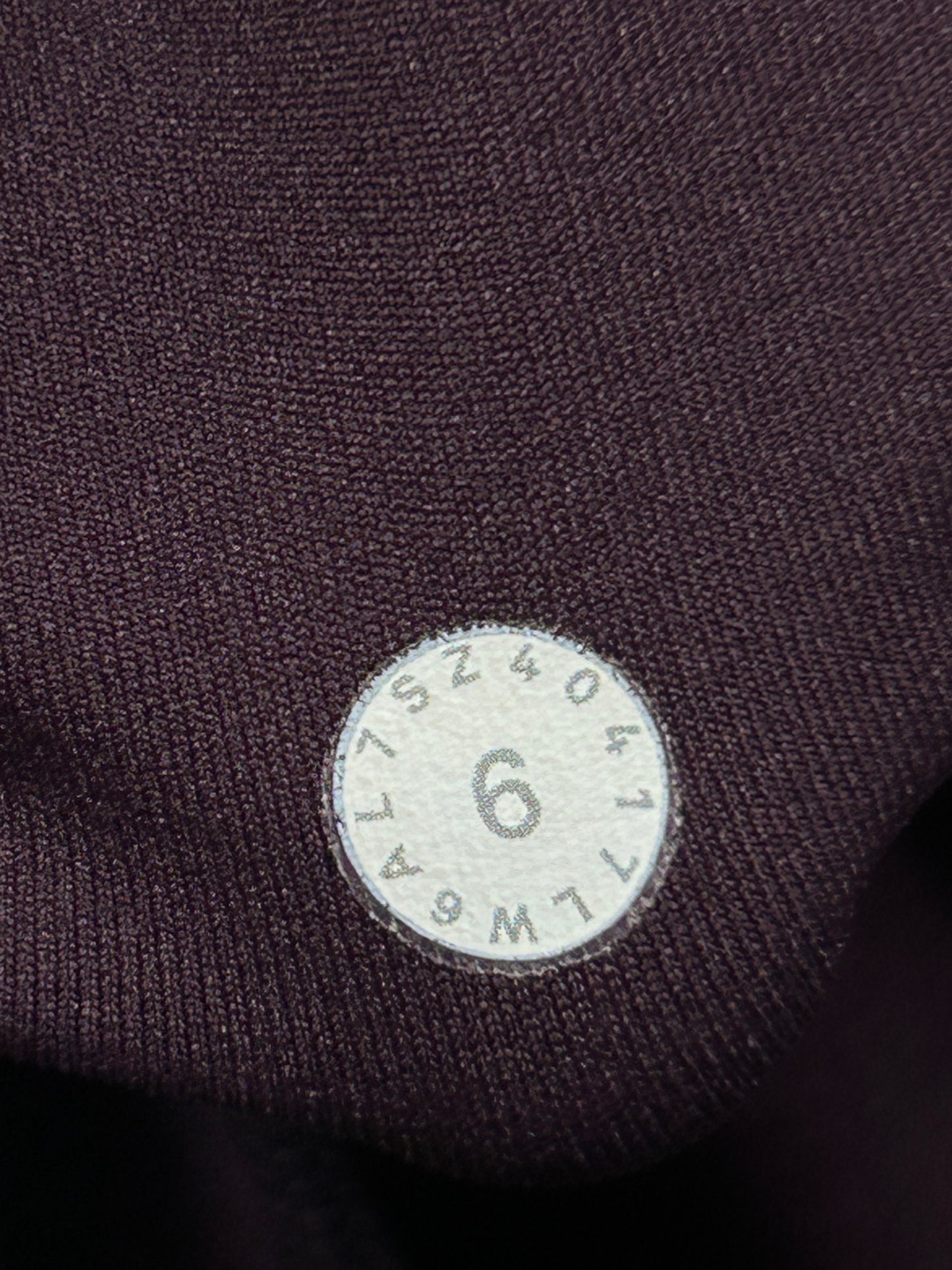 Lululemon Speed Up Crop 21" Size 6 Black Cherry