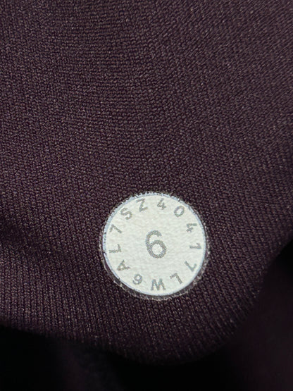 Lululemon Speed Up Crop 21" Size 6 Black Cherry