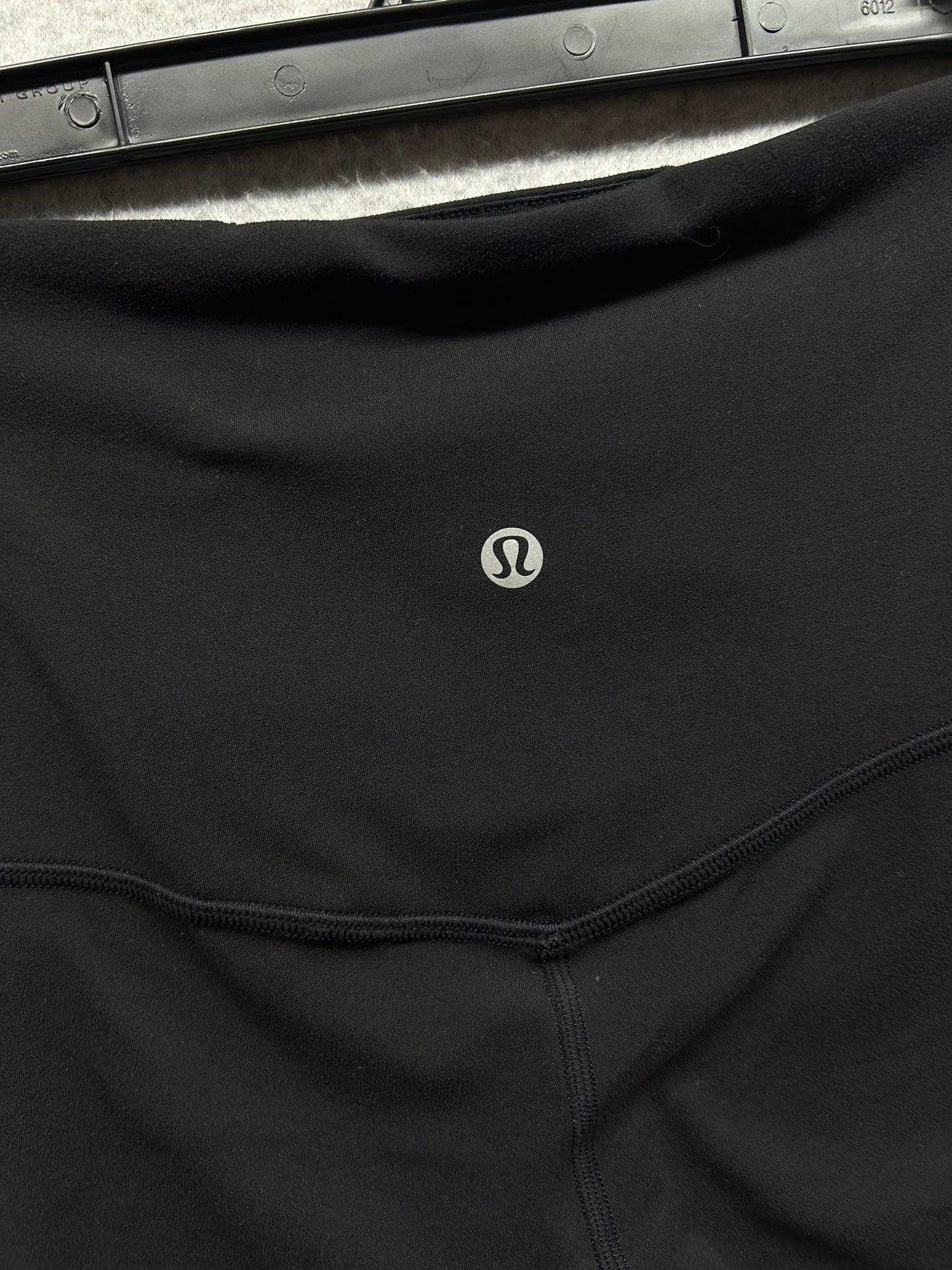 Lululemon Unlimit High Rise Short 8" Mesh Size 6 Black