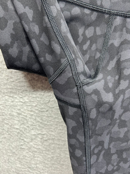 Lululemon Wunder Under Crop High-Rise Luxtreme 21" Size 6 Formation Camo Deep Coal Multi