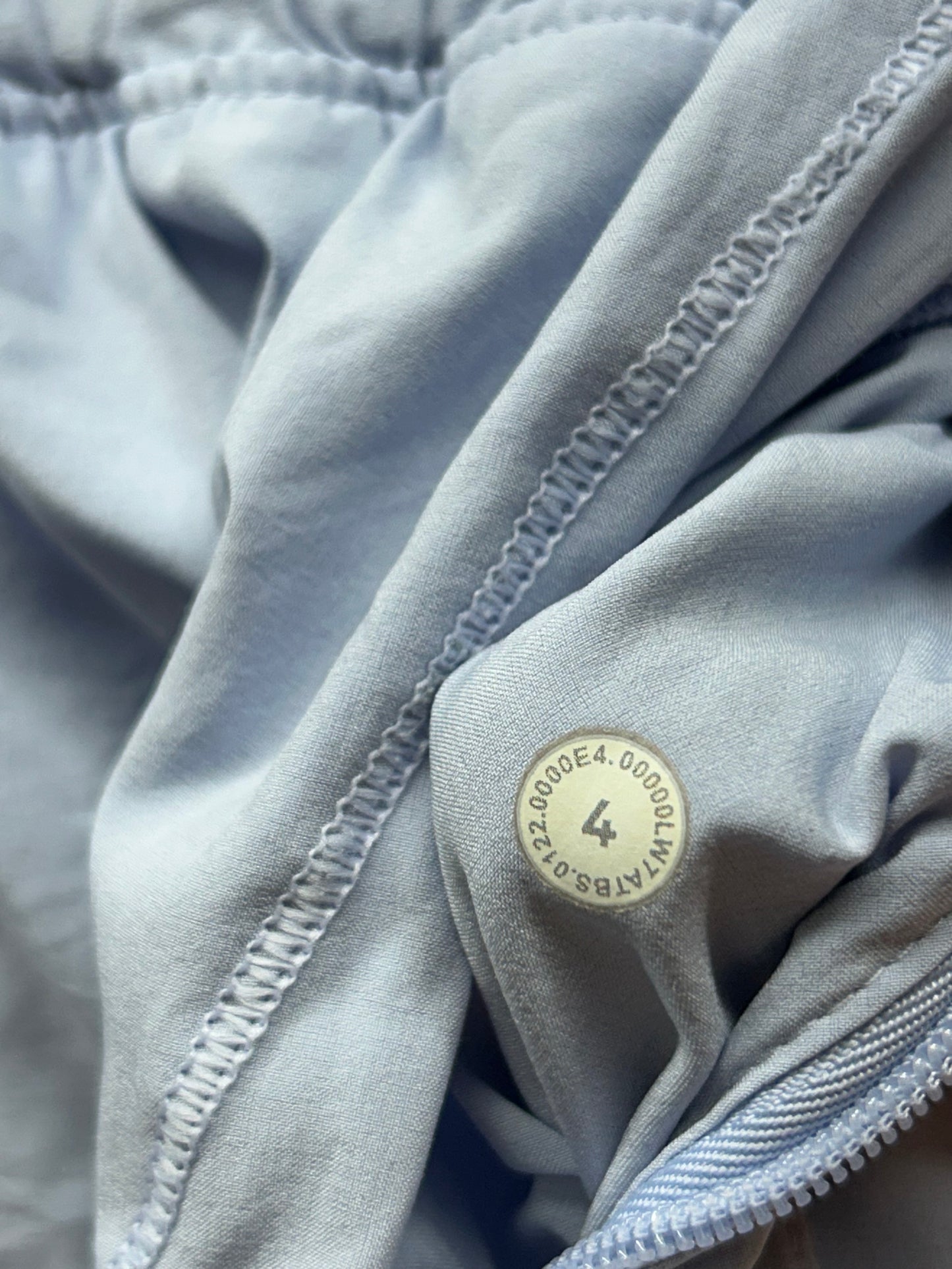 Lululemon Track That Mid-Rise Lined Short 5" Size 4 Blue Linen