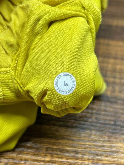 Lululemon Hotty Hot Short II 4" Size 4 Soleil