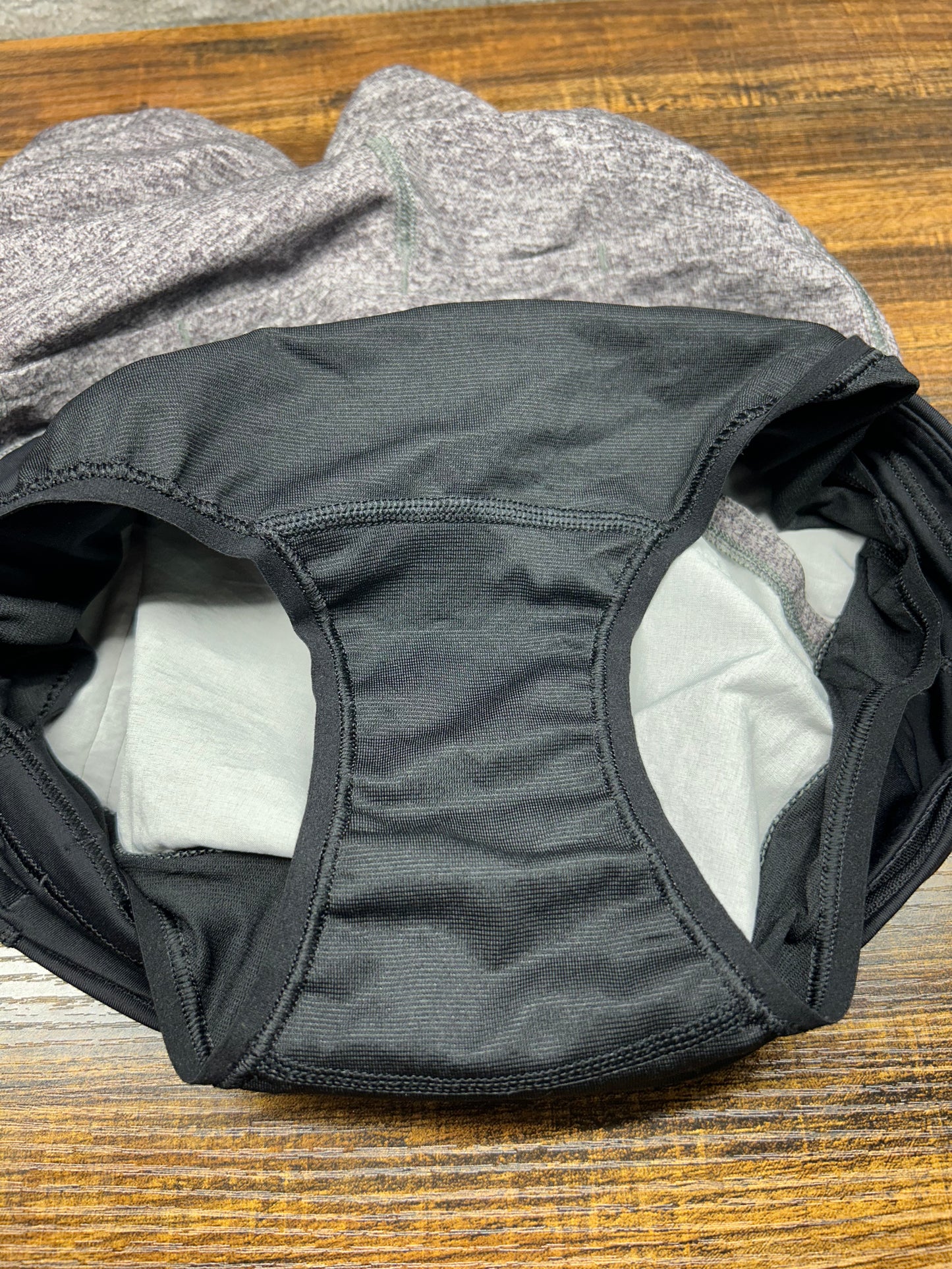 Lululemon Run Times Short II 4" Size 4 Heather Lux Multi Black