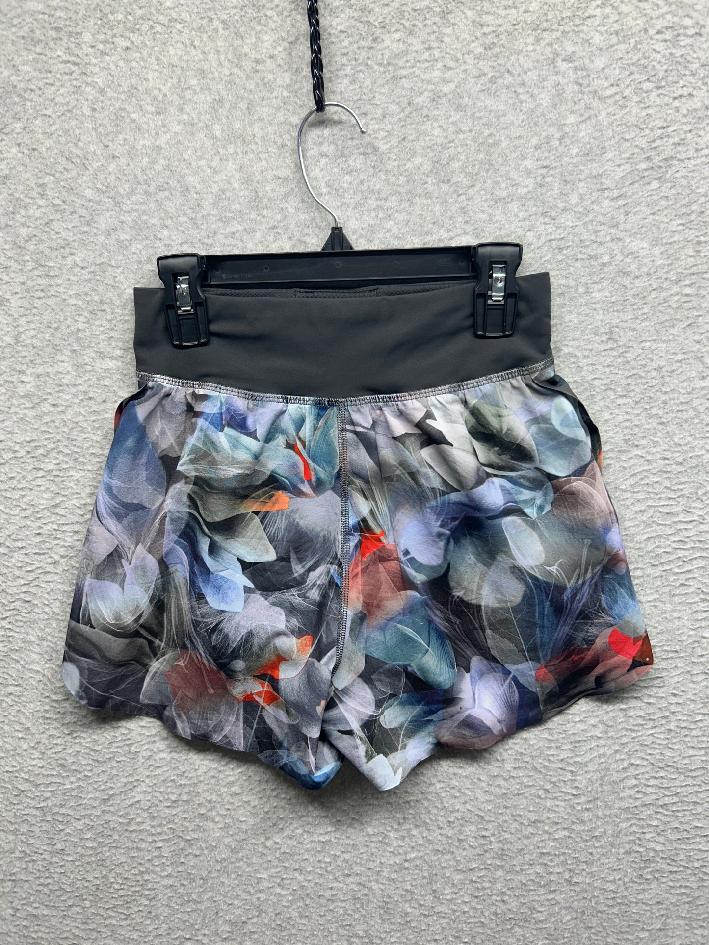 Lululemon Fast and Free Reflective High-Rise Classic-Fit Short 3" Size 0  Luminescent Floral Multi