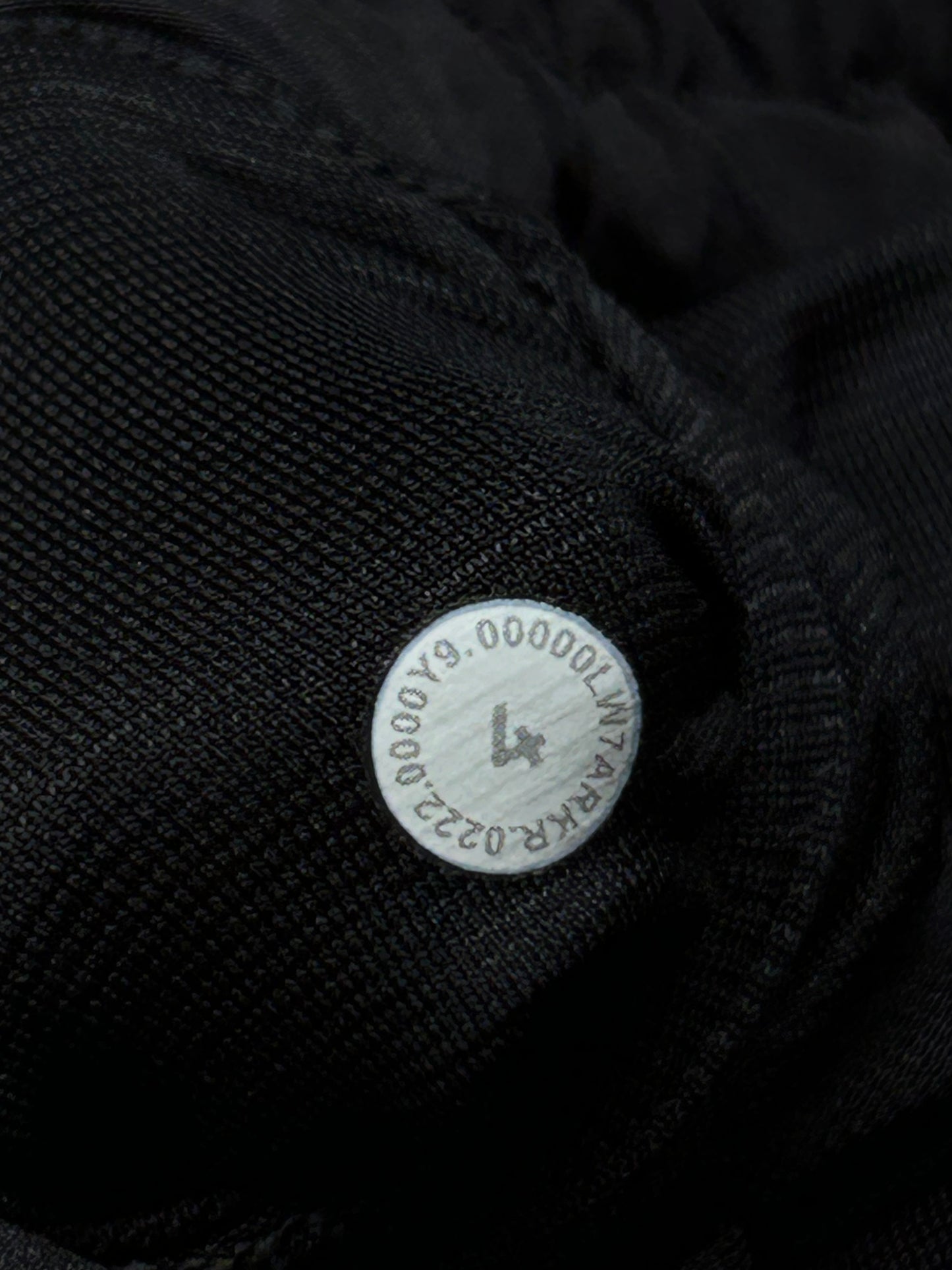 Lululemon Hotty Hot Short II 2.5" Size 4 Black