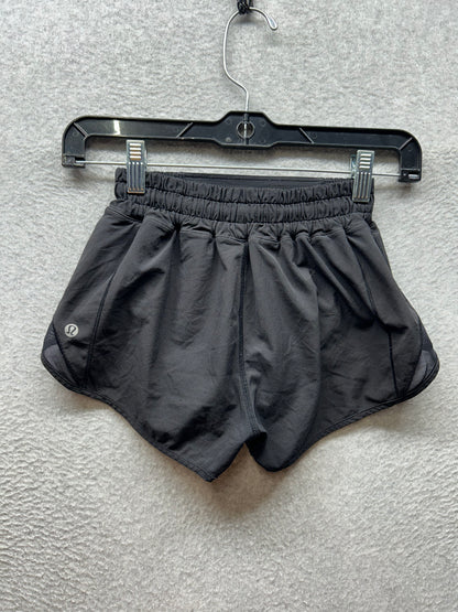 Lululemon Hotty Hot Short II 2.5" Size 0 Black
