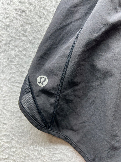 Lululemon Hotty Hot Short II 2.5" Size 0 Black