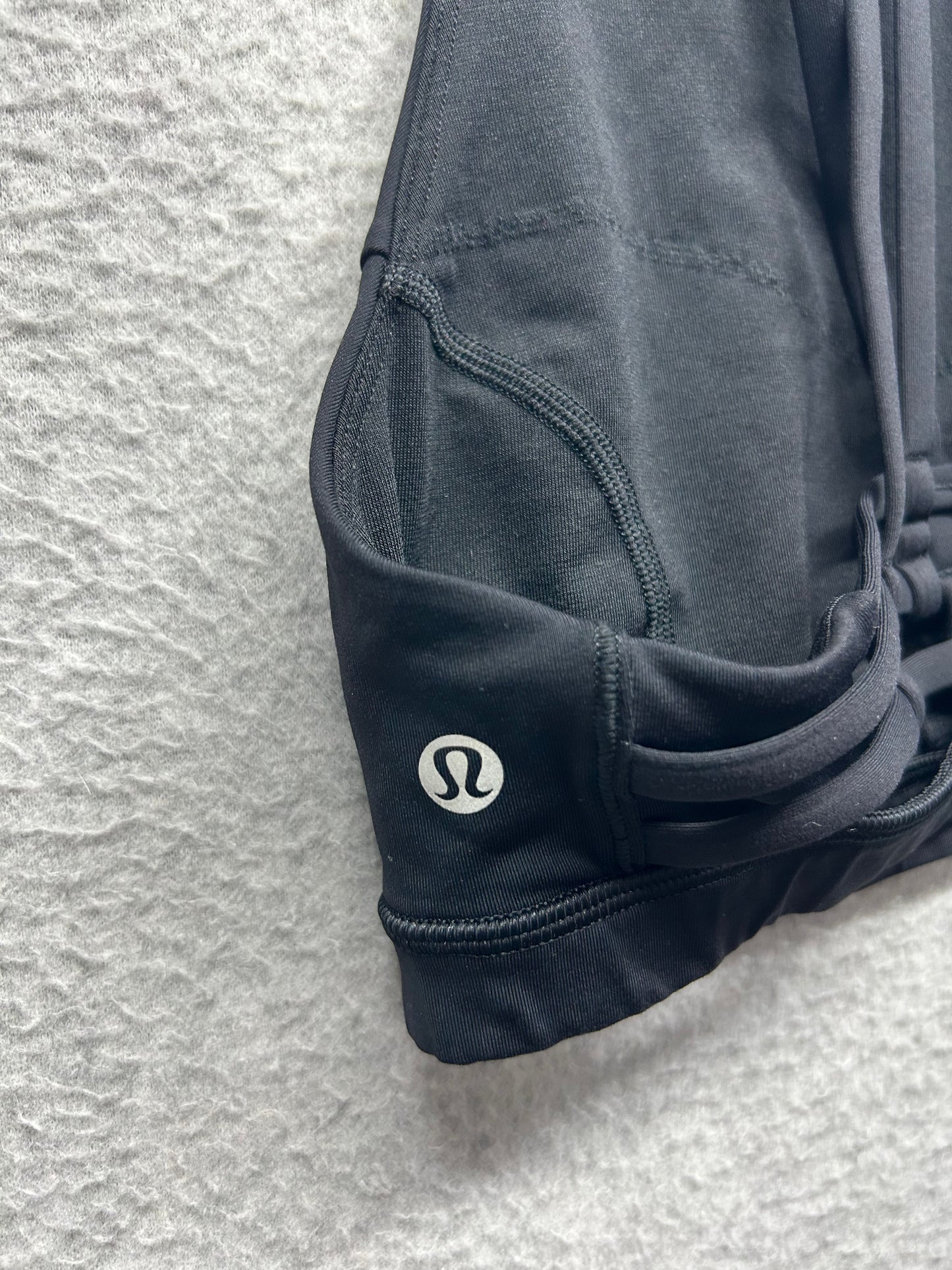Lululemon Slide With Me Bra Size 4 Black