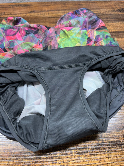 Lululemon Speed Up Mid-Rise Lined Short 4" Size 0 Vivid Floral Tone Multi