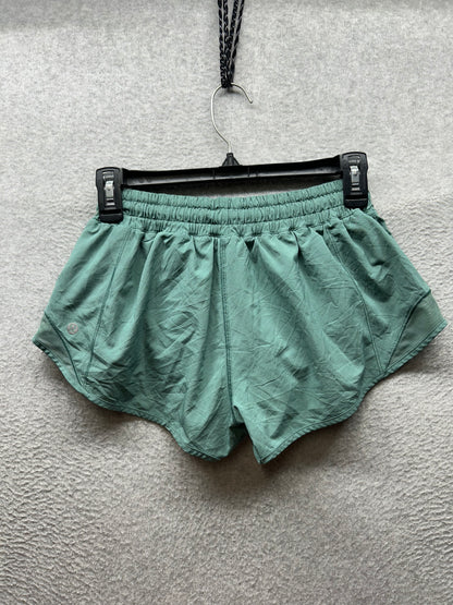 Lululemon Hotty Hot Short II 2.5" Size 6 Frosted Pine