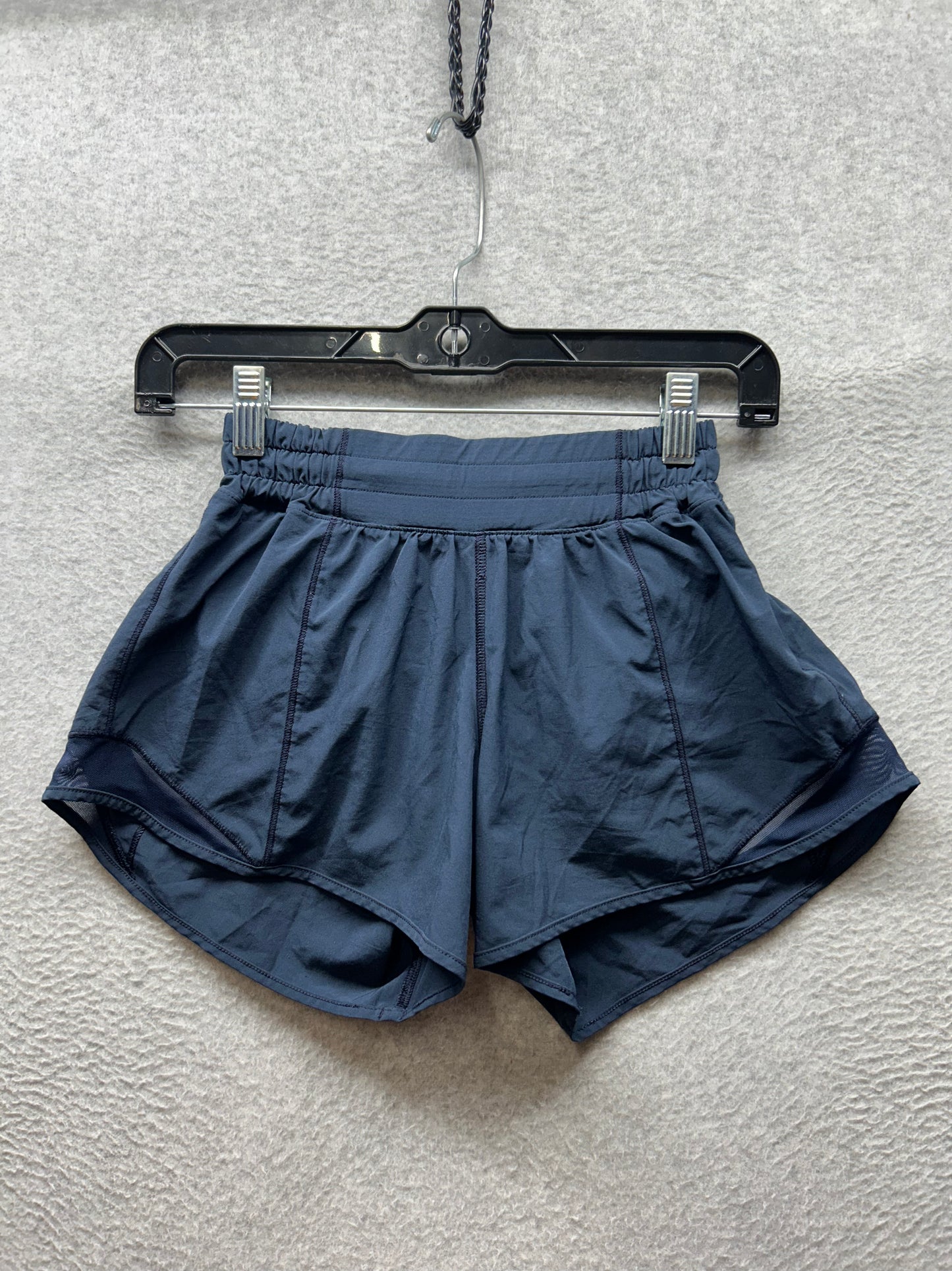 Lululemon Hotty Hot Short II 4" Size 2 True Navy